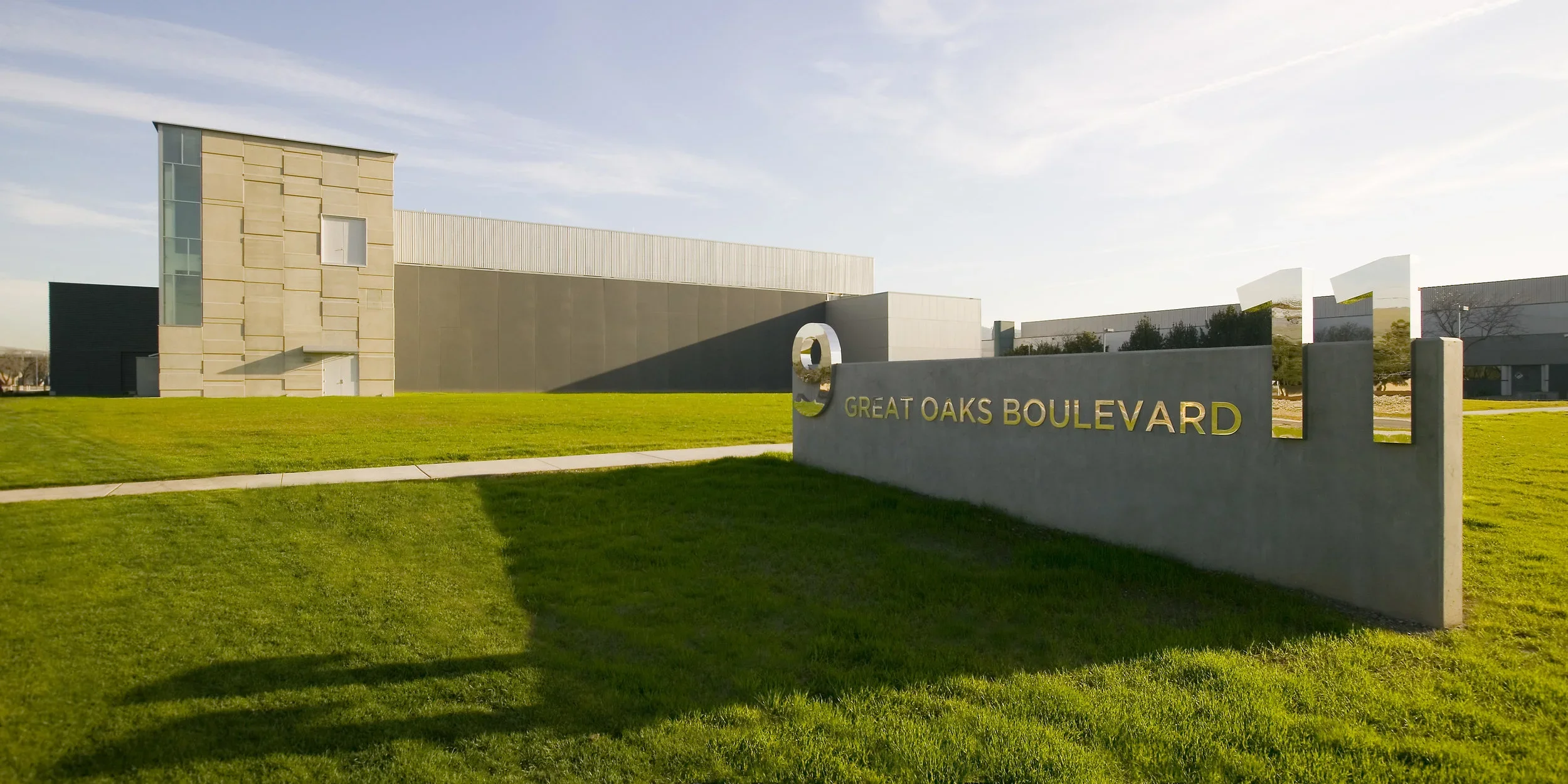 Equinix SV5 — Paradigm Structural Engineers
