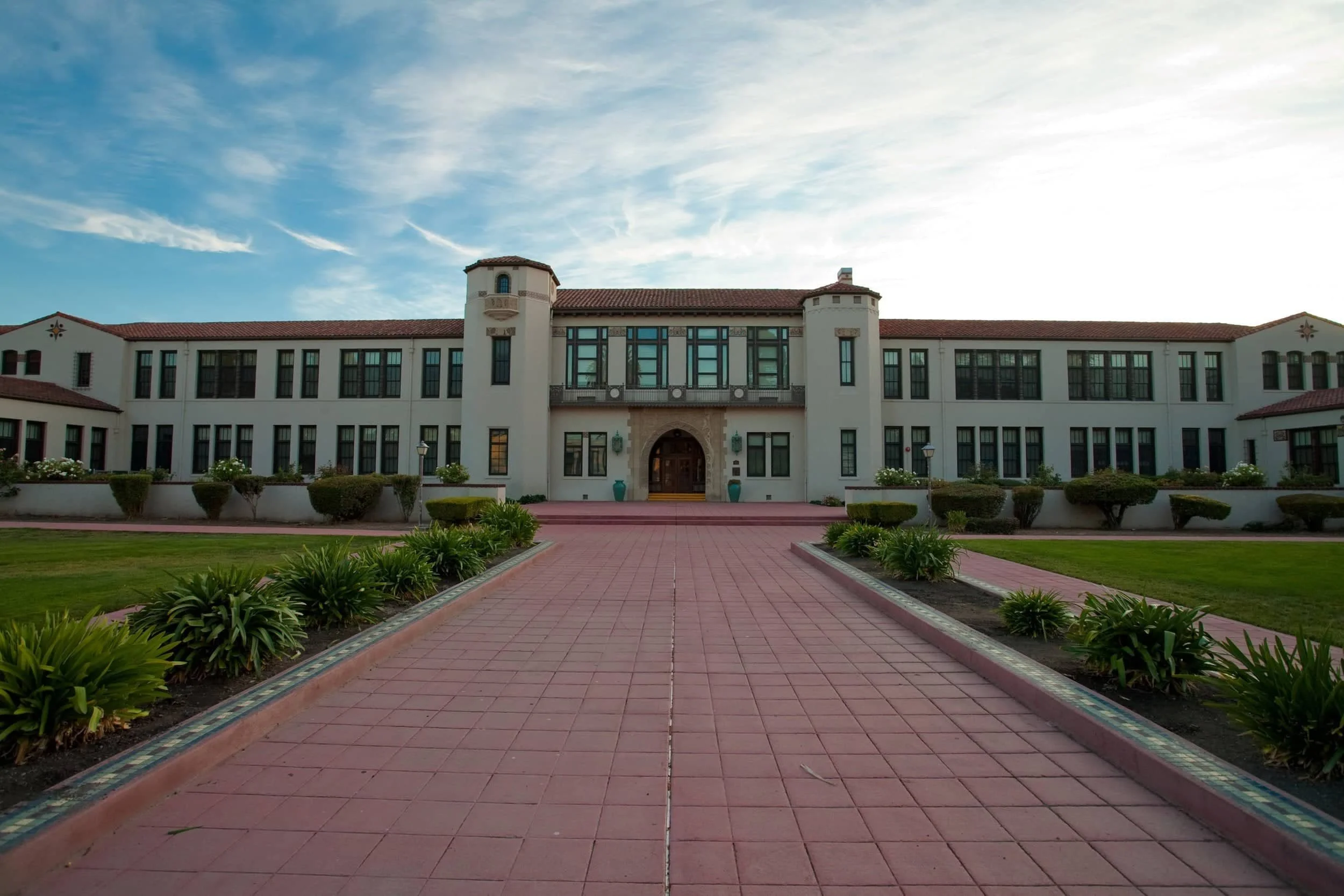 Exterior architectural view and entryway of the San Jose Unified School District engineered by PARADIGM.