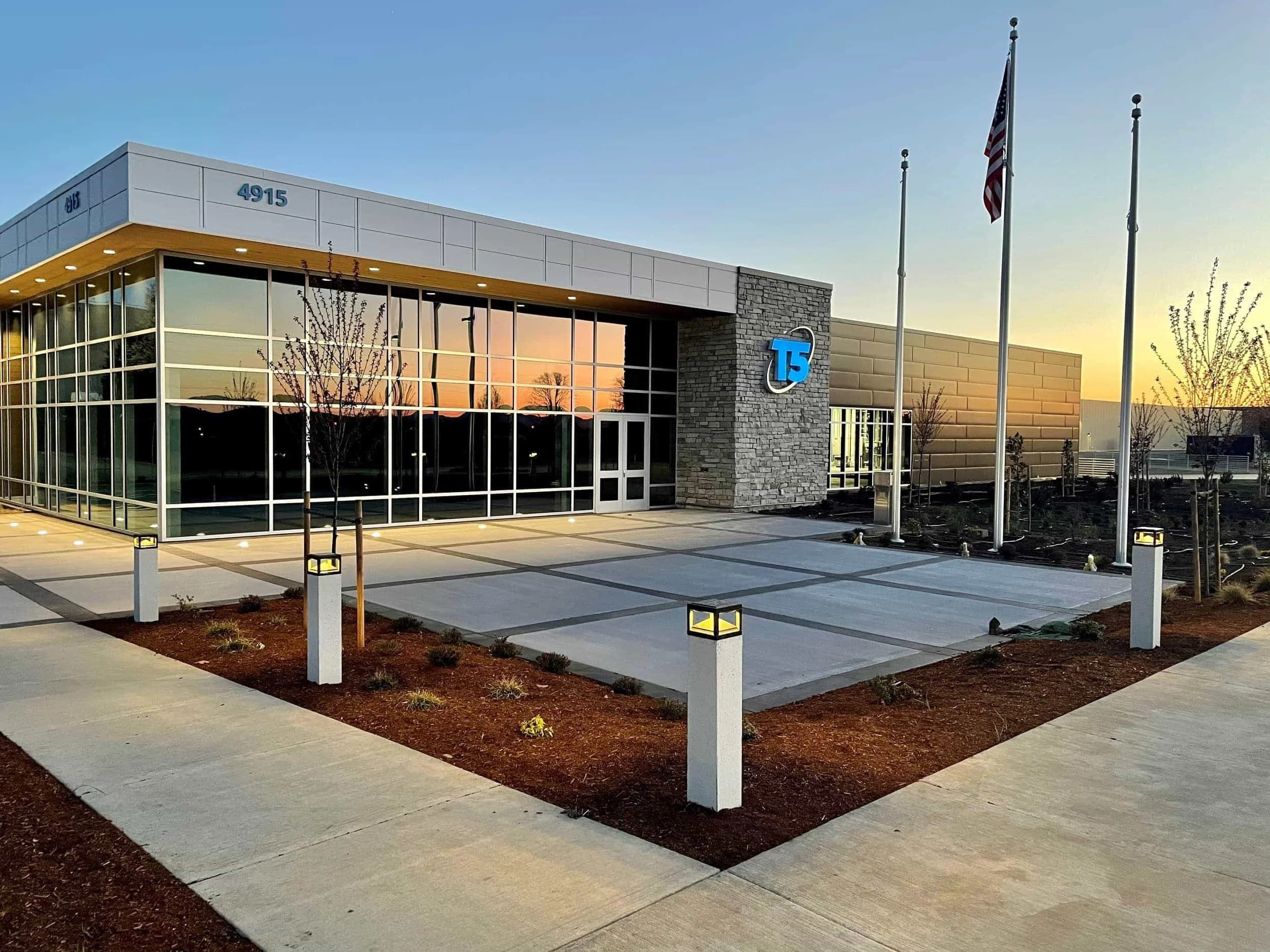 PARADIGM Structural Engineers T5 Portland data center exterior.