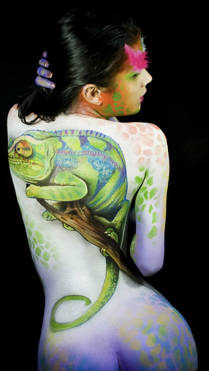 body_paint-Facetune_14-11-2022.jpg