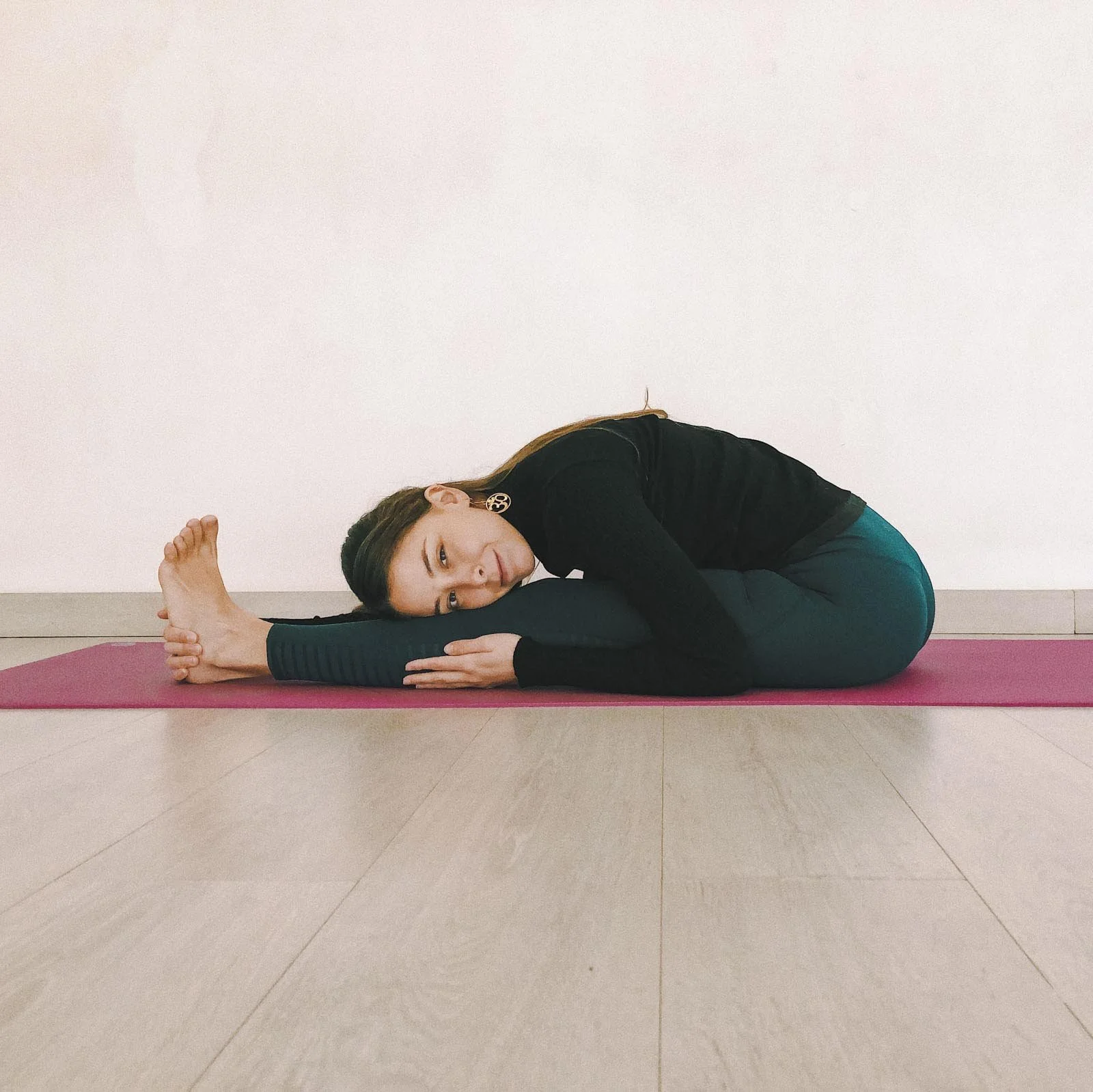 yoga asana paschimottanasana