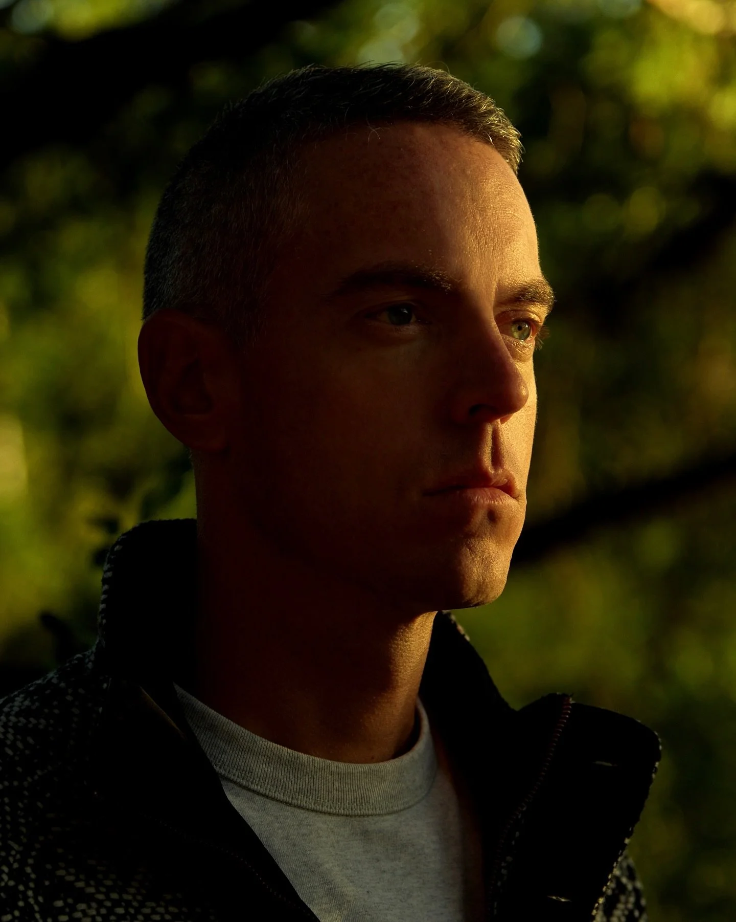 Where the light lingers

📸: @arseniiv