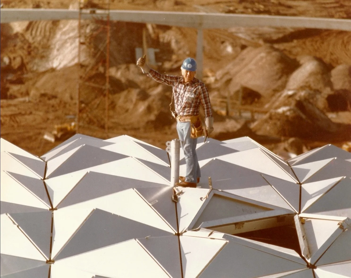 Meet Ed. He is the stepdad to my stepdad. My grandpa. 

He was an incredibly warm human, exceptional cook &amp; both creative and capable. 

Some of you may recognize what he&rsquo;s standing on. Yep, that&rsquo;s the Epcot ball. He served as a Super