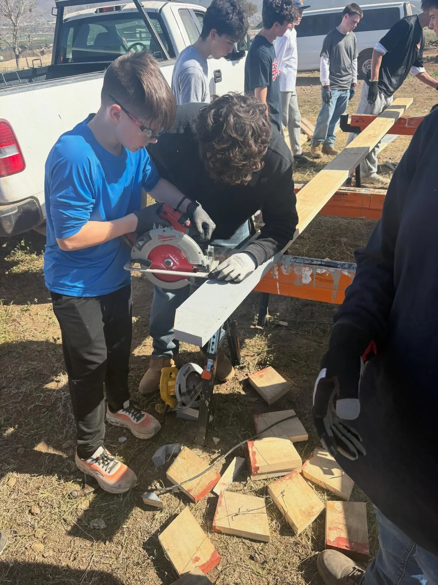 @fl_crusaders Baja mission team sharing knowledge, sharing work and sharing fun ! Life is all about who you share it with ! @baja_ed &amp; @bajaboundbuilds #faithlutheranlv #student life #missions