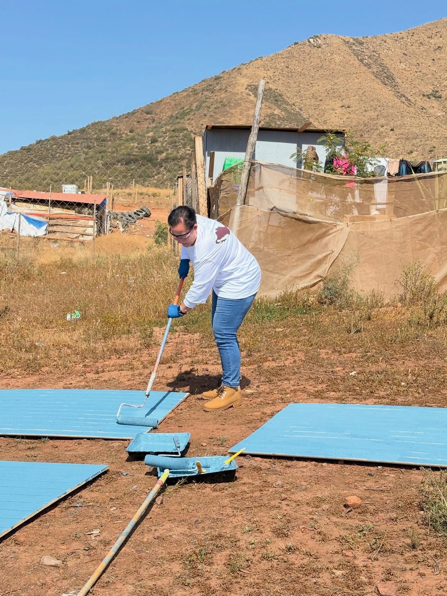 @bajaboundbuilds home number 25 for the @fl_crusaders has begun! Philippians 2:4. 
#buildingcharacter #buildingspiritualfoundations #buildinglove