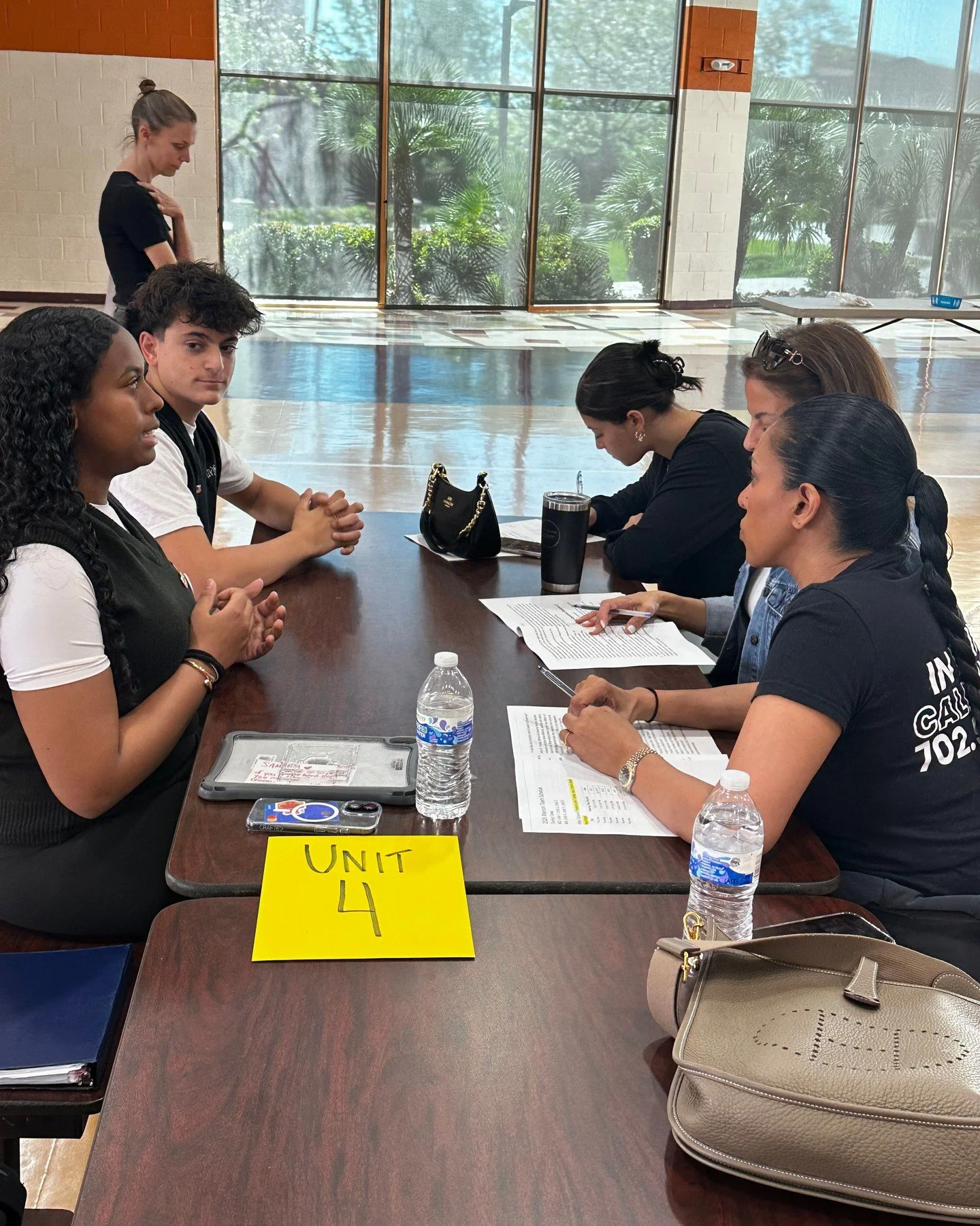 Our We The People national team recently participated in a community practice session, bringing together parents, judges, attorneys, and alumni to help them prepare for the National Invitational in May!

It was an incredible time of focus, learning, 