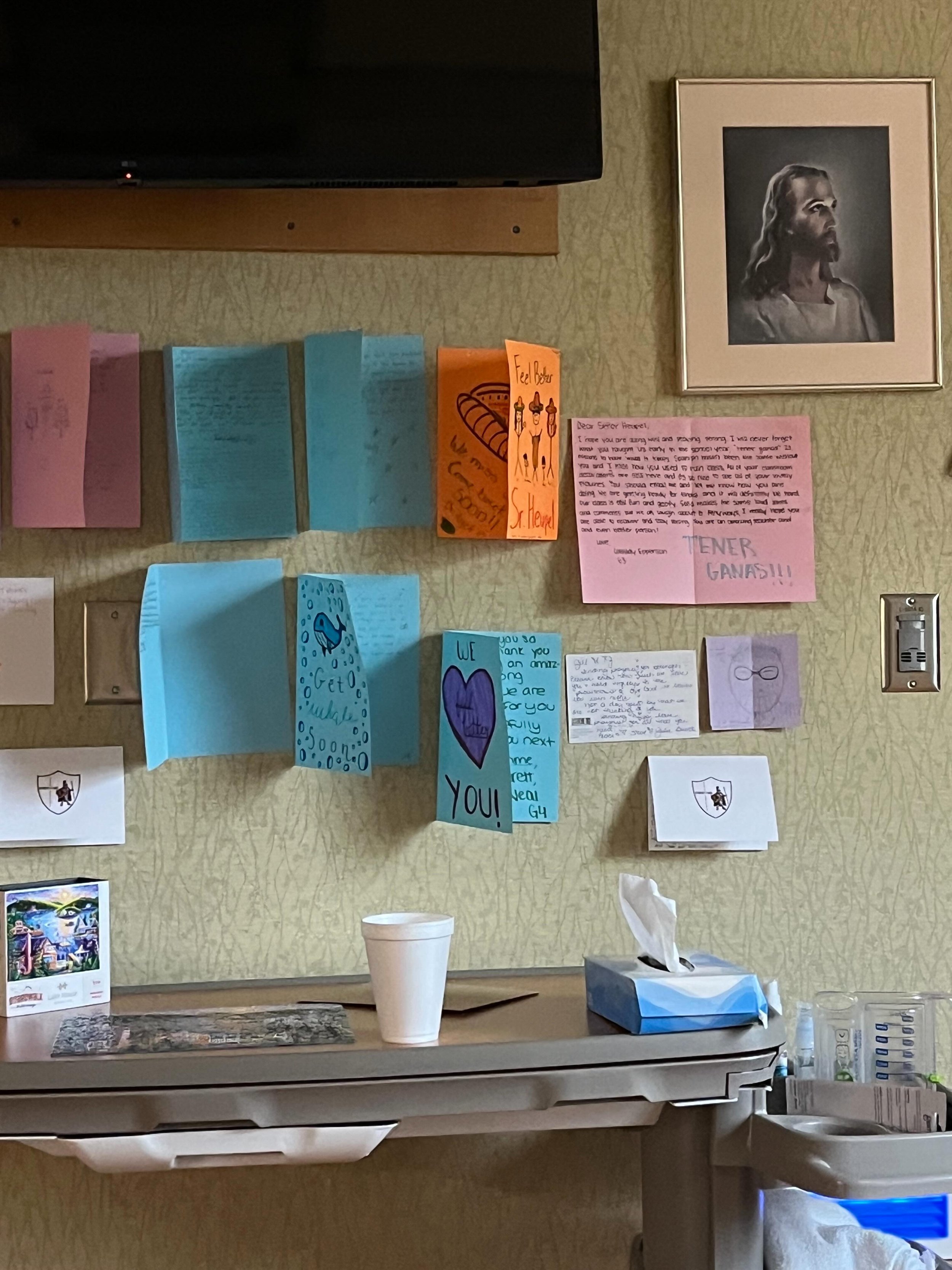 We love you, Se&ntilde;or! 
We are all thinking of you and praying for you!  And are grateful to have heard from you! #crusaderstudentscare #studentlife #crusaderstrong 
#faithlutheranlv 

 @jillheupel