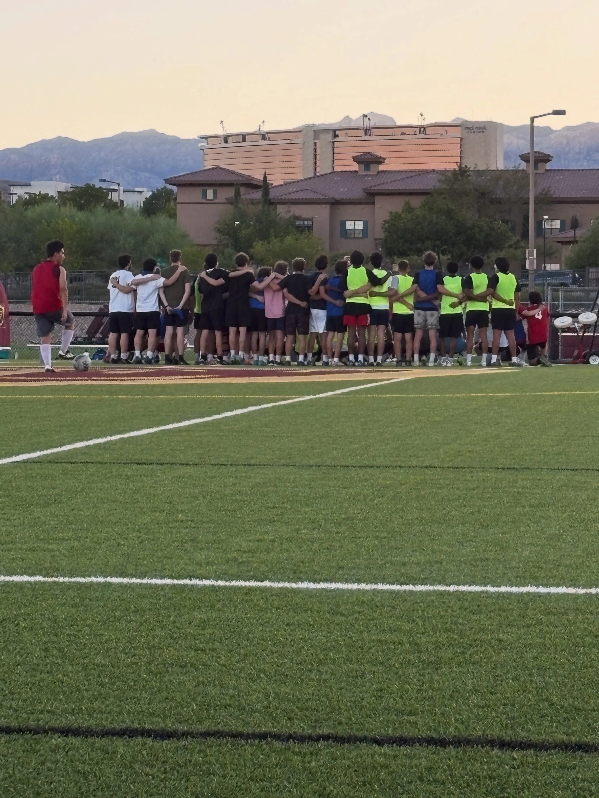 What an amazing turn out! 30+ alumni turned out for the Annual HS Boys Alumni Soccer game ⚽️