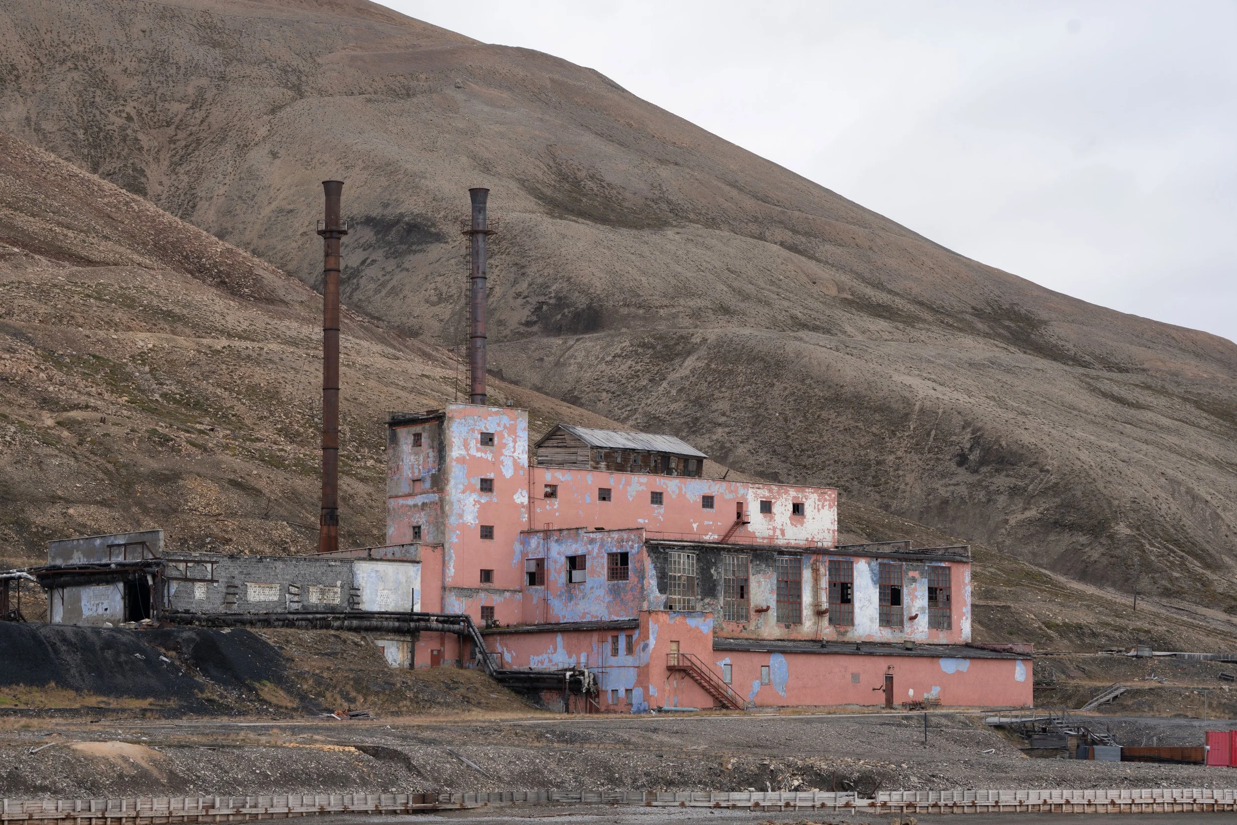 Faded Industry in Pyramiden