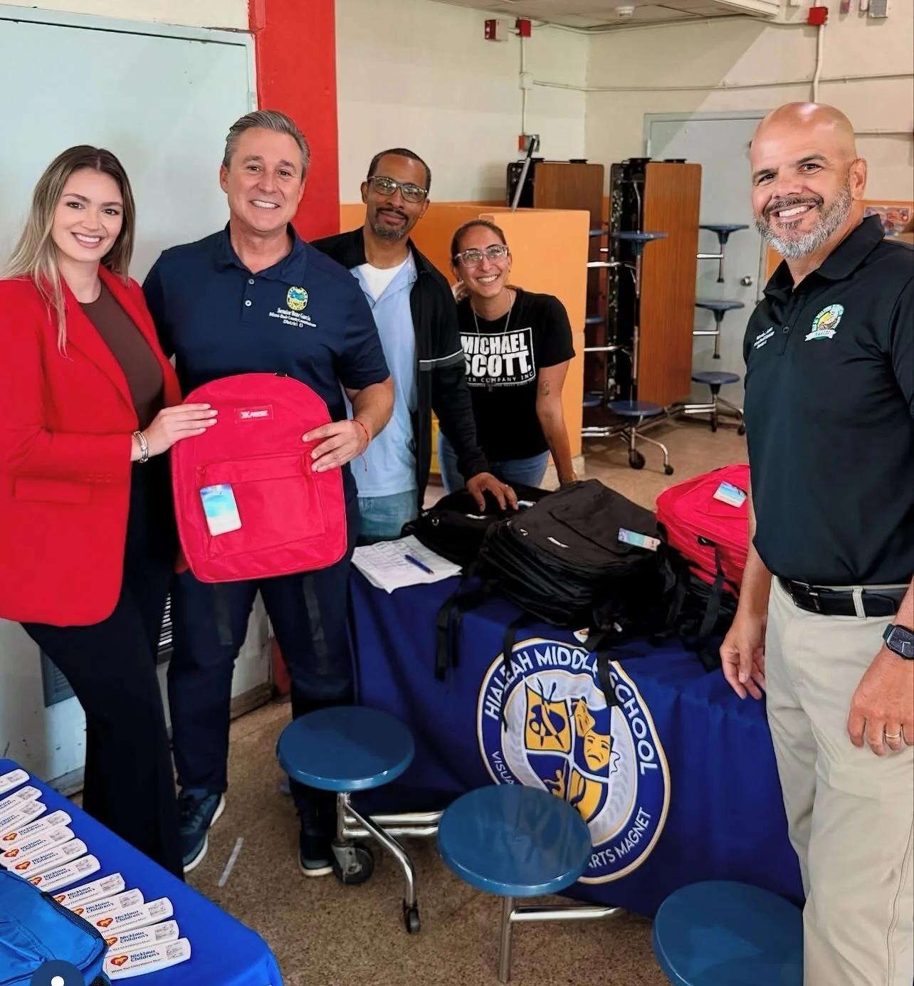 📚✨ Honored to have joined @mayorgarciaroves, Senator &amp; MDC Commissioner District 13 @senrenegarciafl and so many dedicated community leaders at @henryfilermiddle in the heart of Hialeah for last week&rsquo;s Backpack Distribution event!

A small