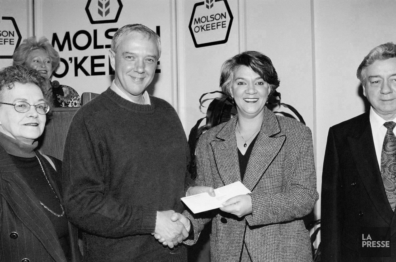 Sergio Kokis reçoit le Prix Molson du roman en 1994.