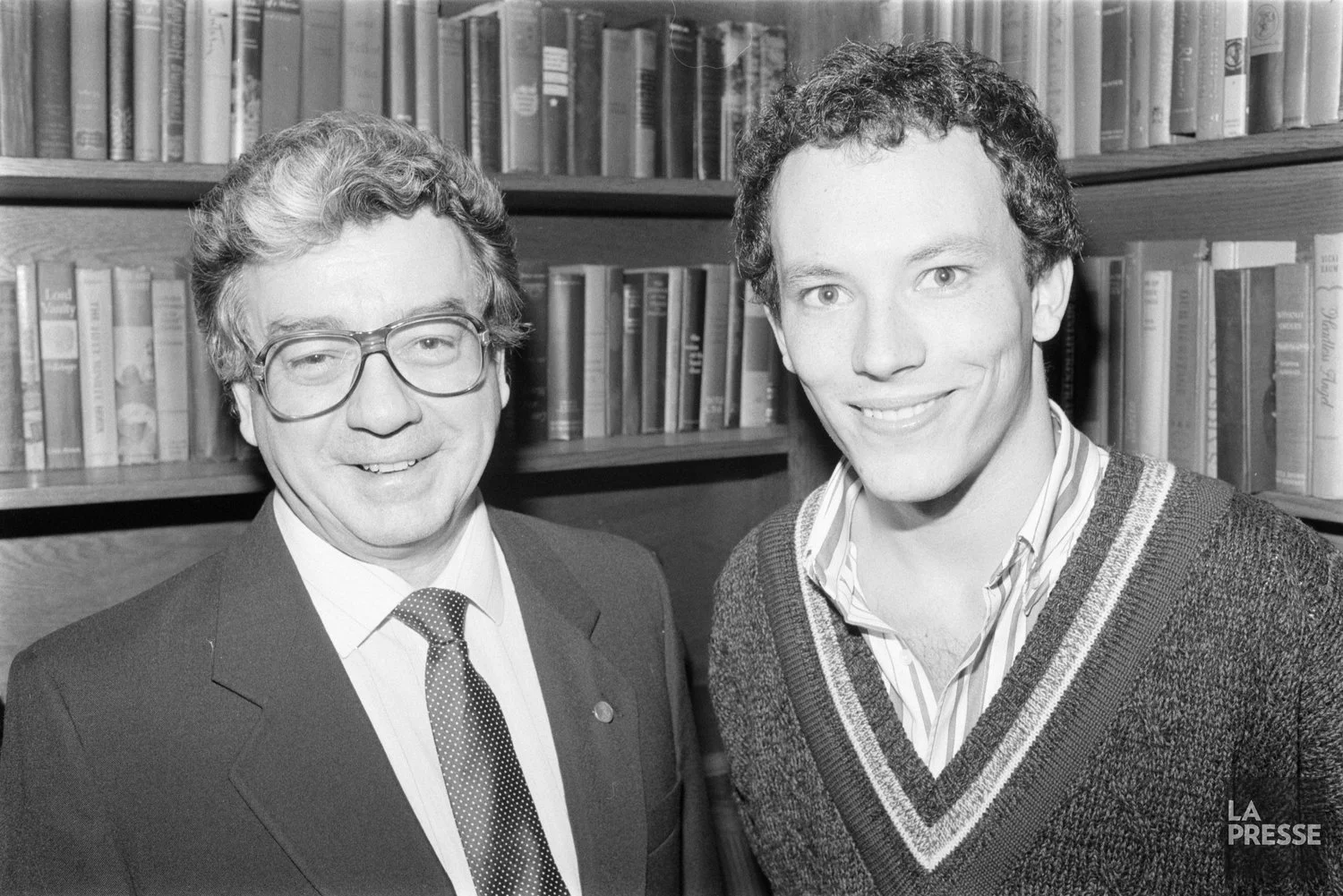 Jean-Guy Pilon et le lauréat du Prix Molson du roman 1987, Sylvain Trudel.