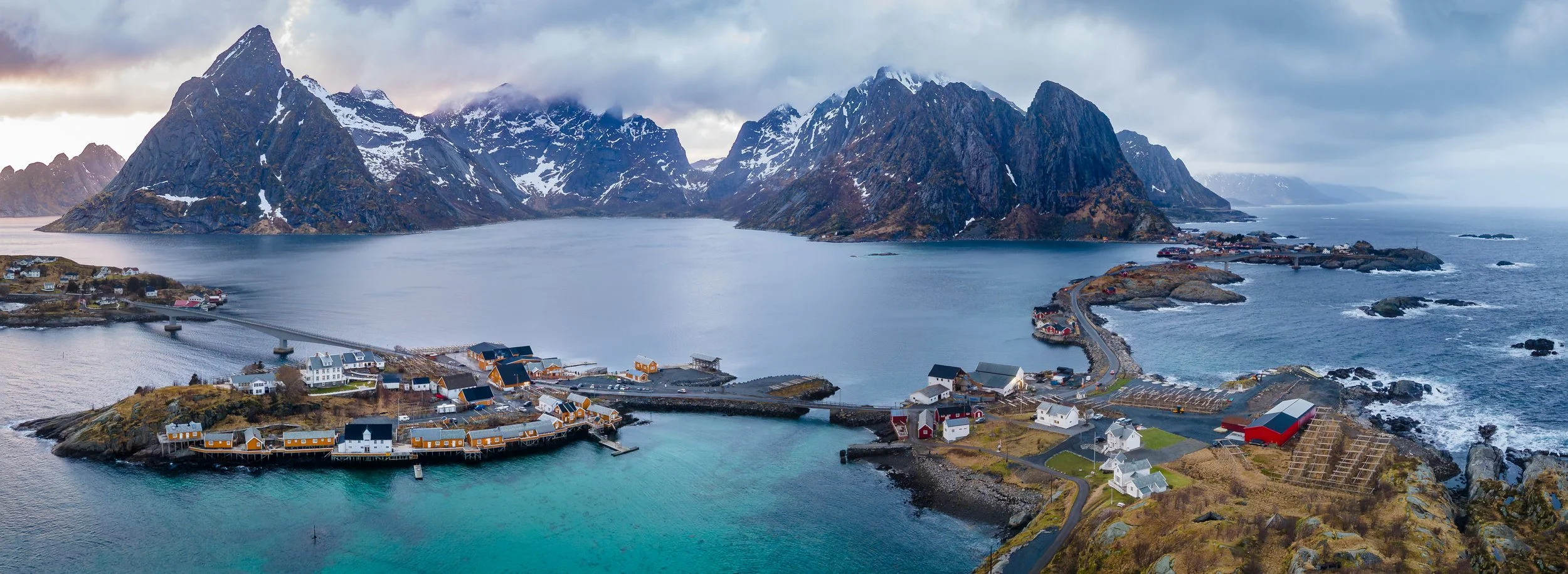 Hamnøy & Sakrisoy villages