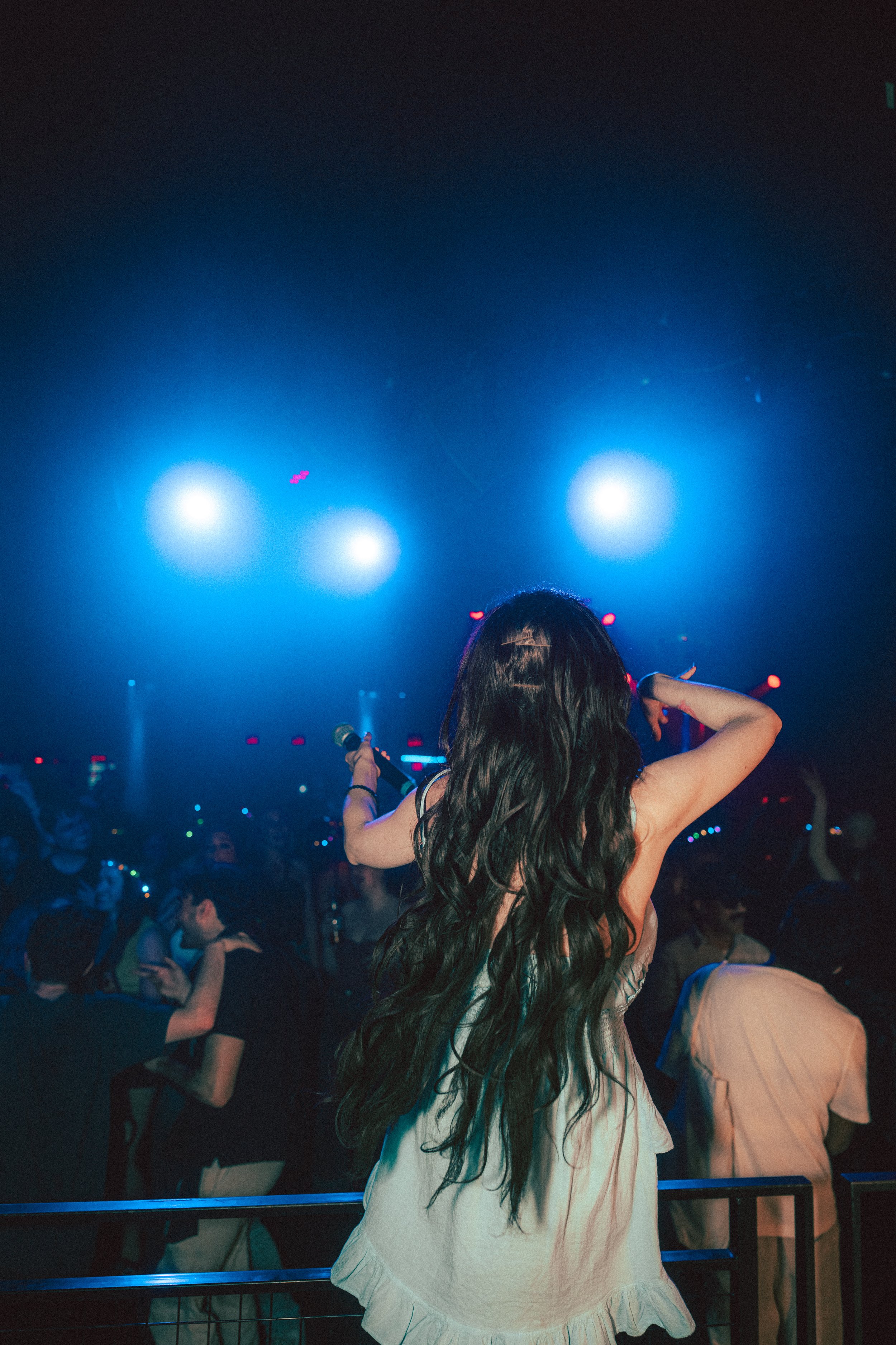 by @Danielzvisual-23.jpg
