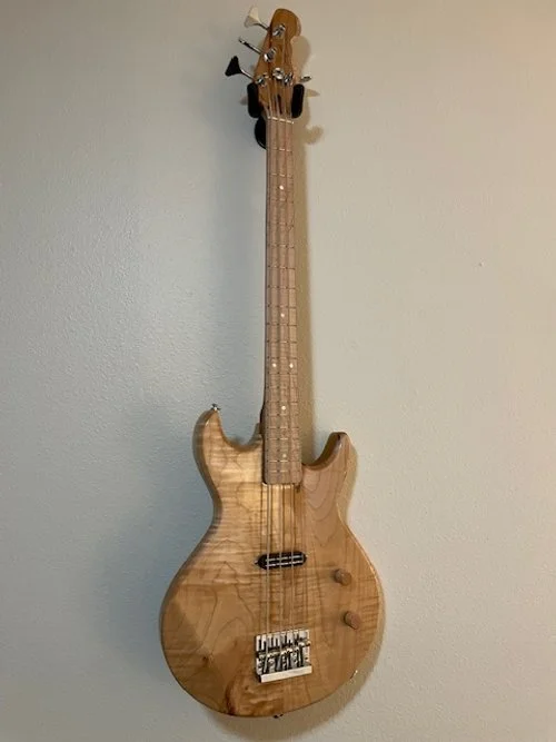 Anaheim Bass Short Maple Body.jpg