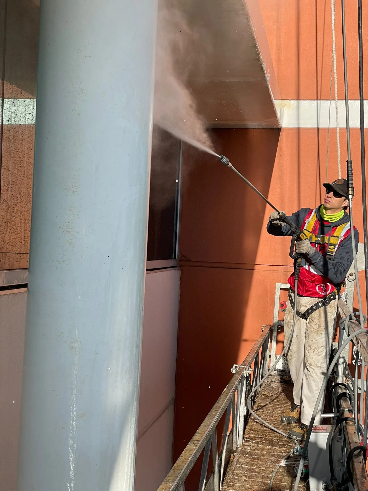 Oranssi project: wraparound deck