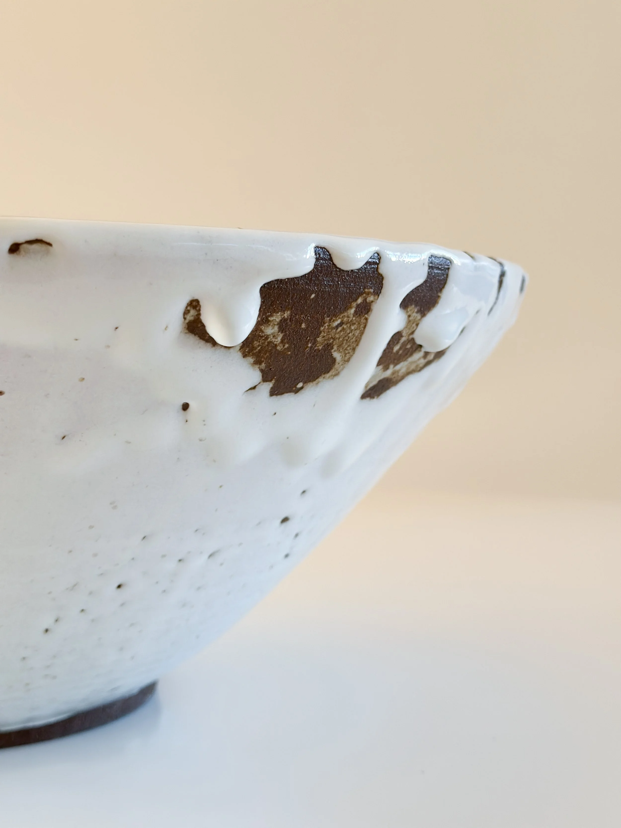 maybank_bayard_bowl_white_glaze_20251211_06.jpg