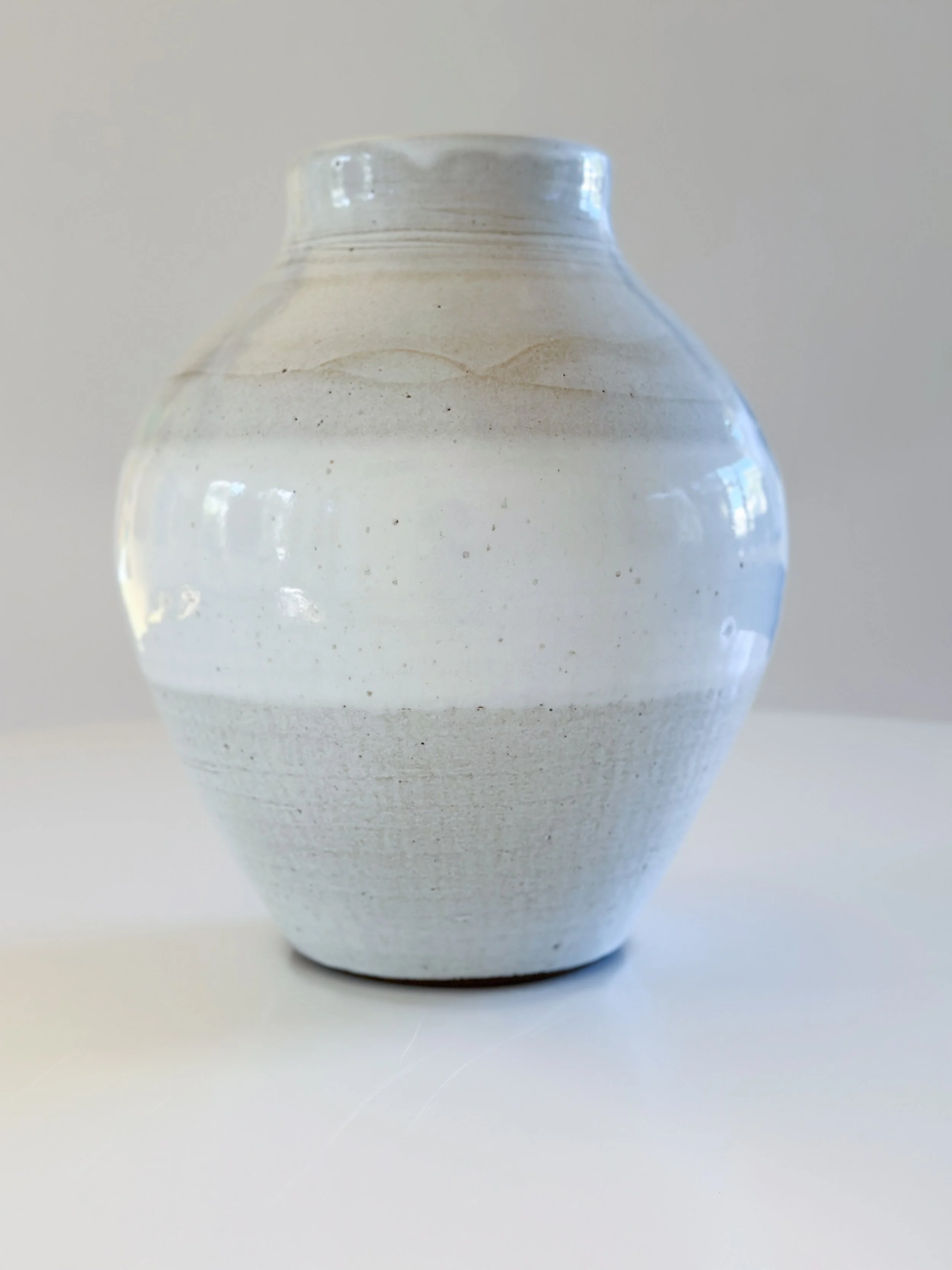 maybank_bayard_vessel_white_gray_20251211_04.jpg