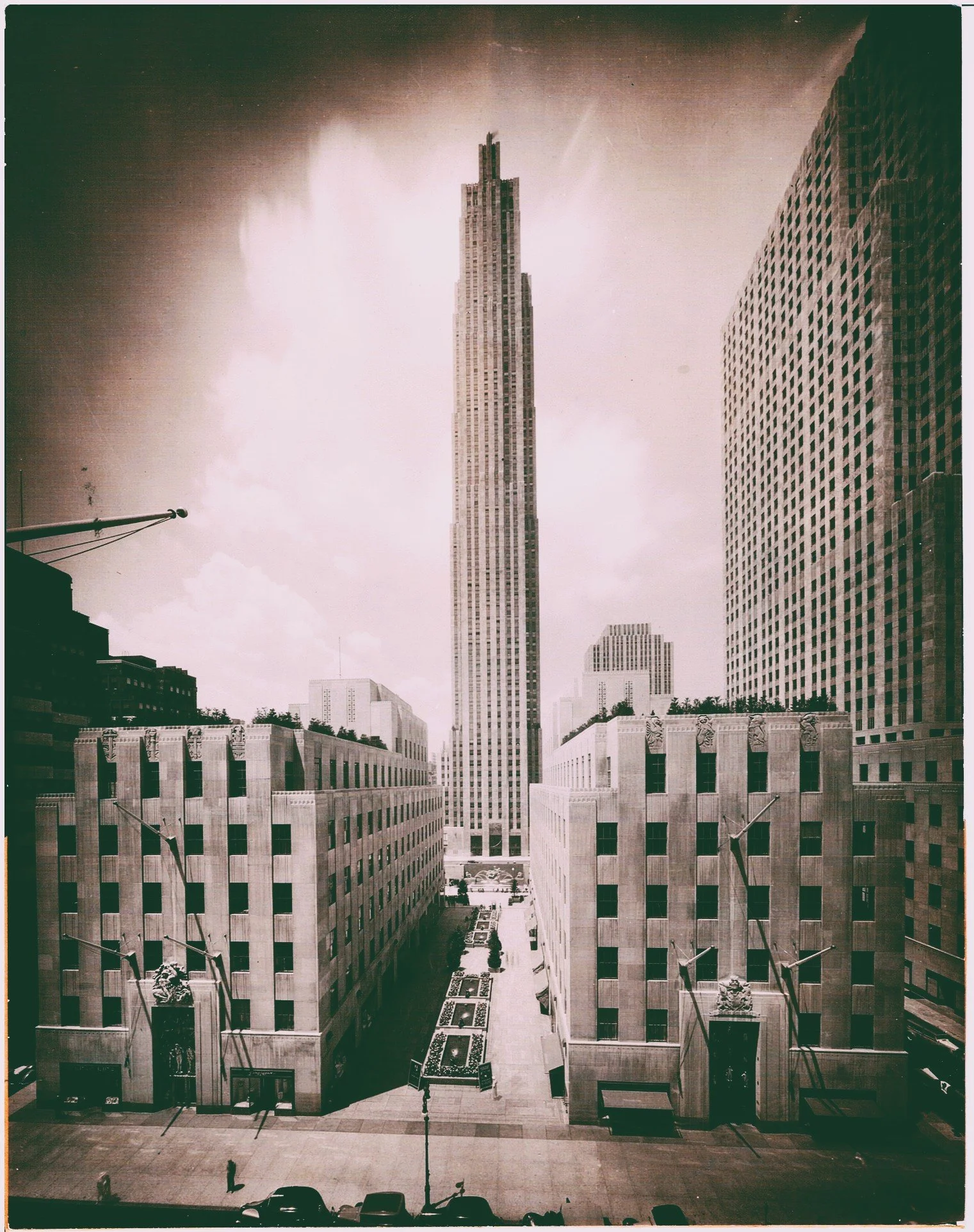ROCKEFELLER CENTER - 1931