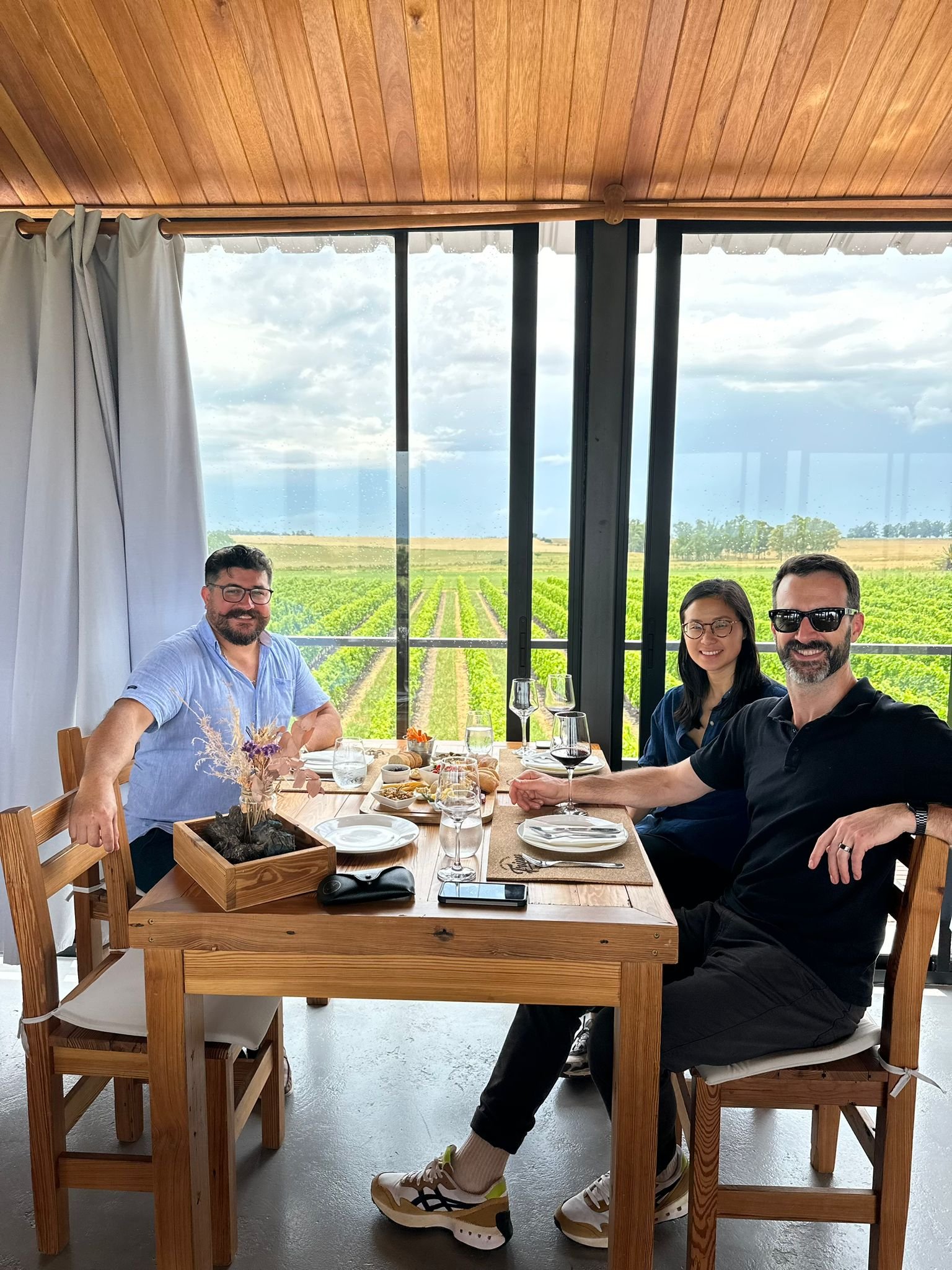 Uruguay wine tours offers wine tours in Colonia to Carmelo.