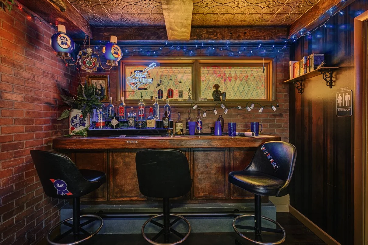 2_Dive_Bar_16.jpg