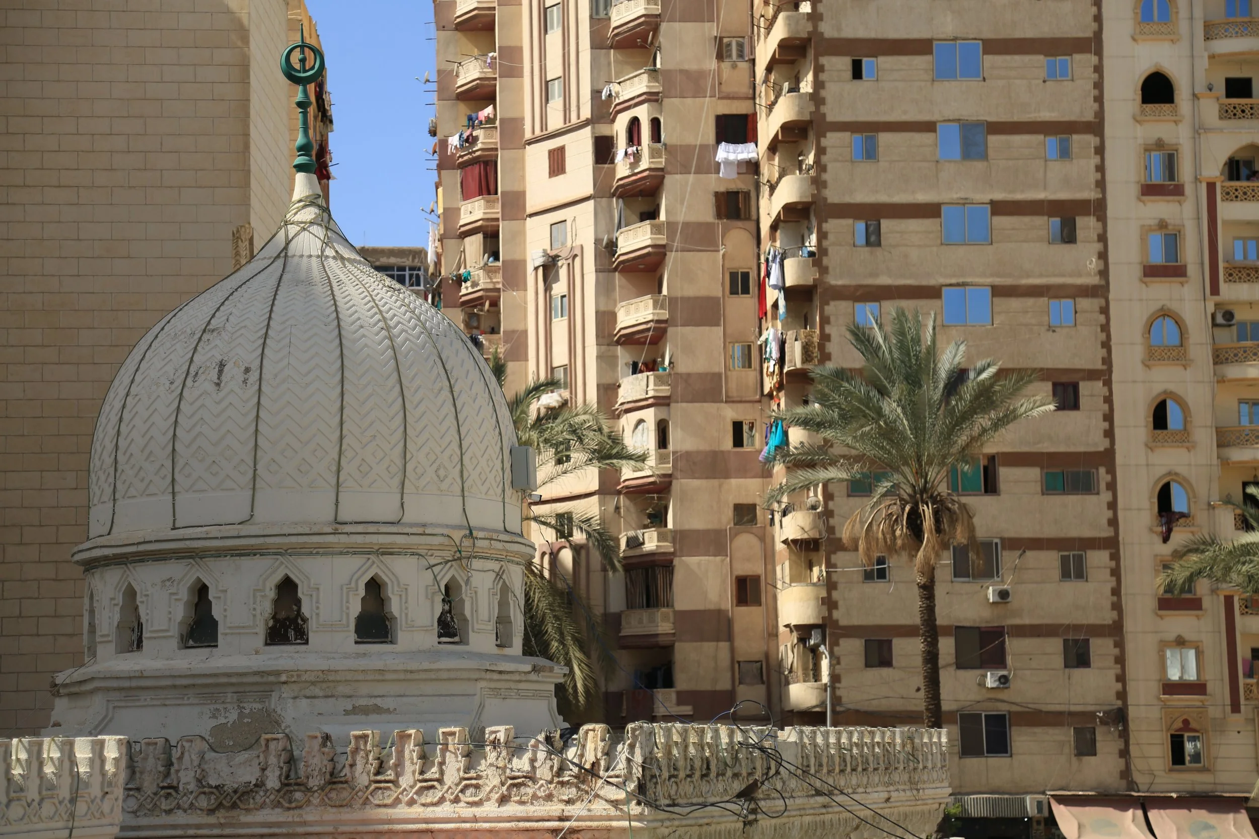 240308_Alexandria_Egypt_Mosque with Buildings.JPG