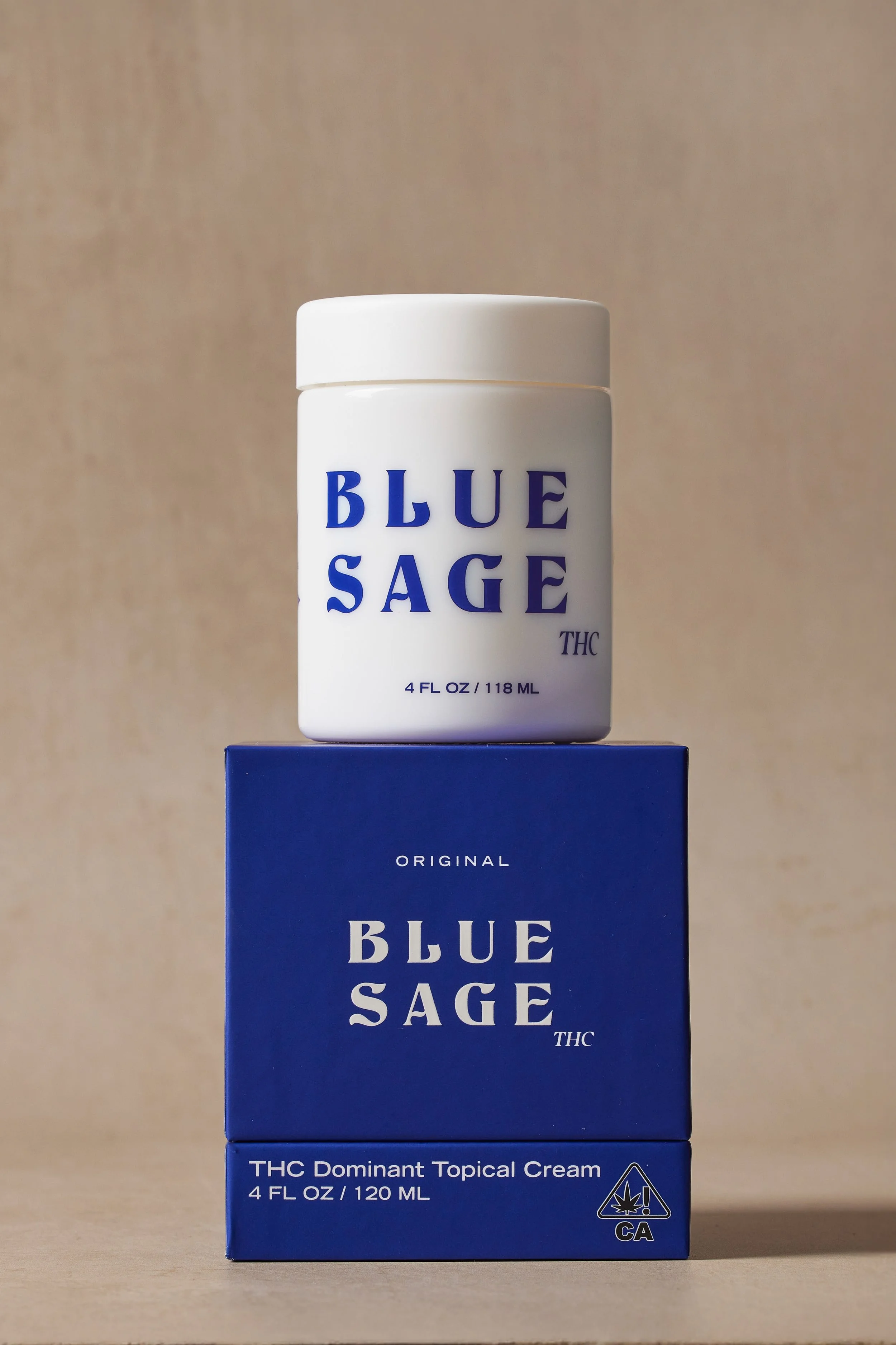 Picture of Blue Sage THC Original jar on top of blue box