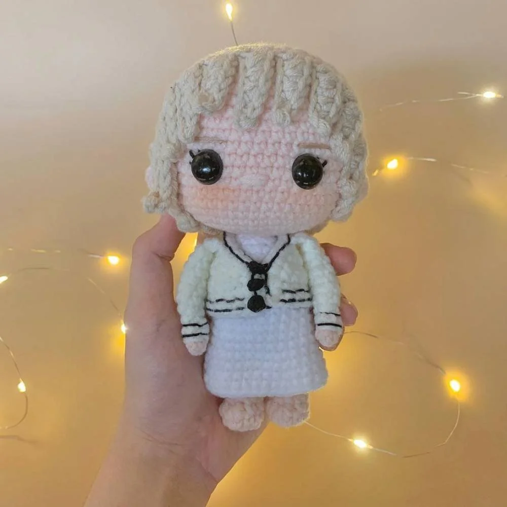 Cardigan Taylor Swift Free PDF Crochet Pattern