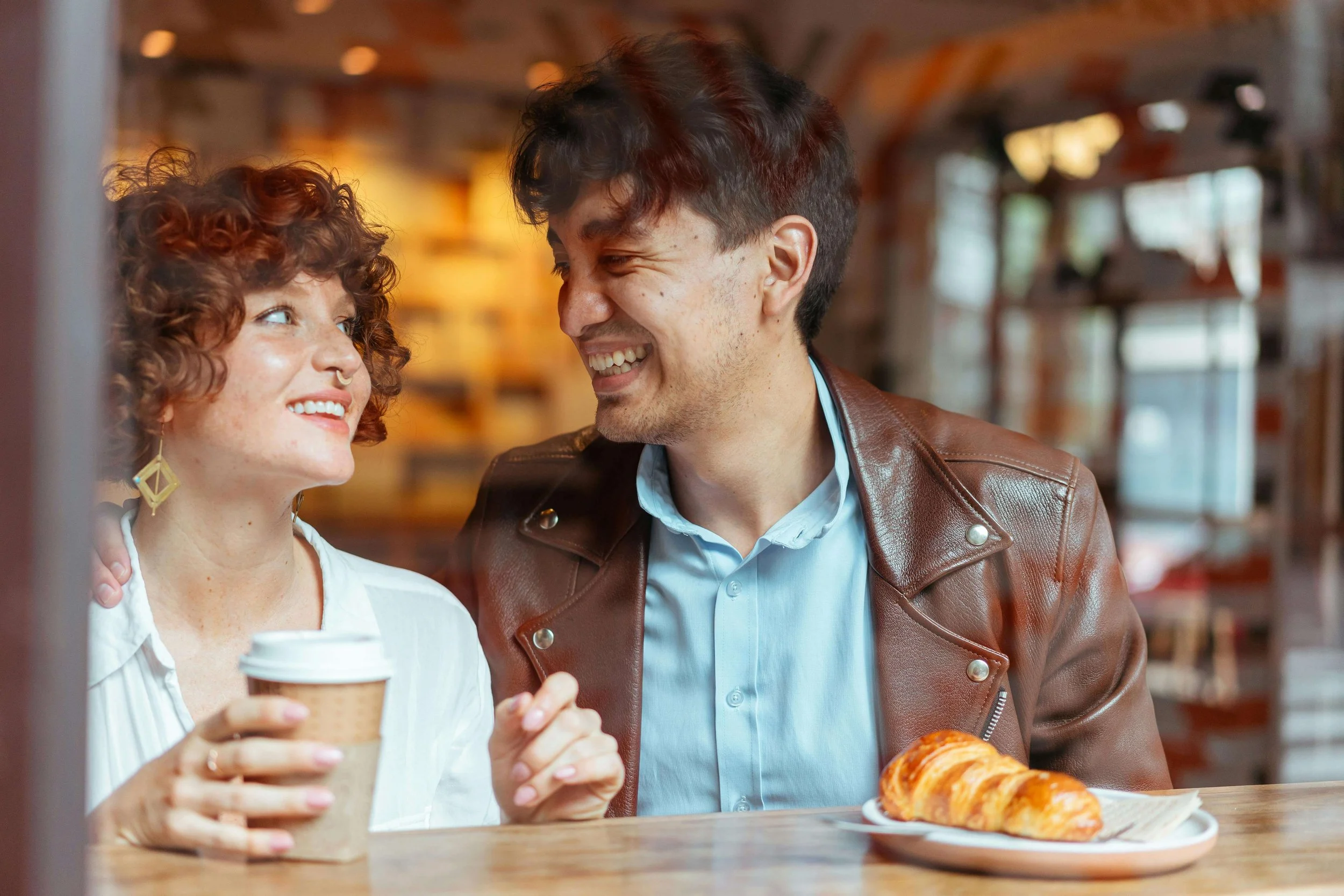 How Men’s Therapy Can Help with Relationship Communication Issues