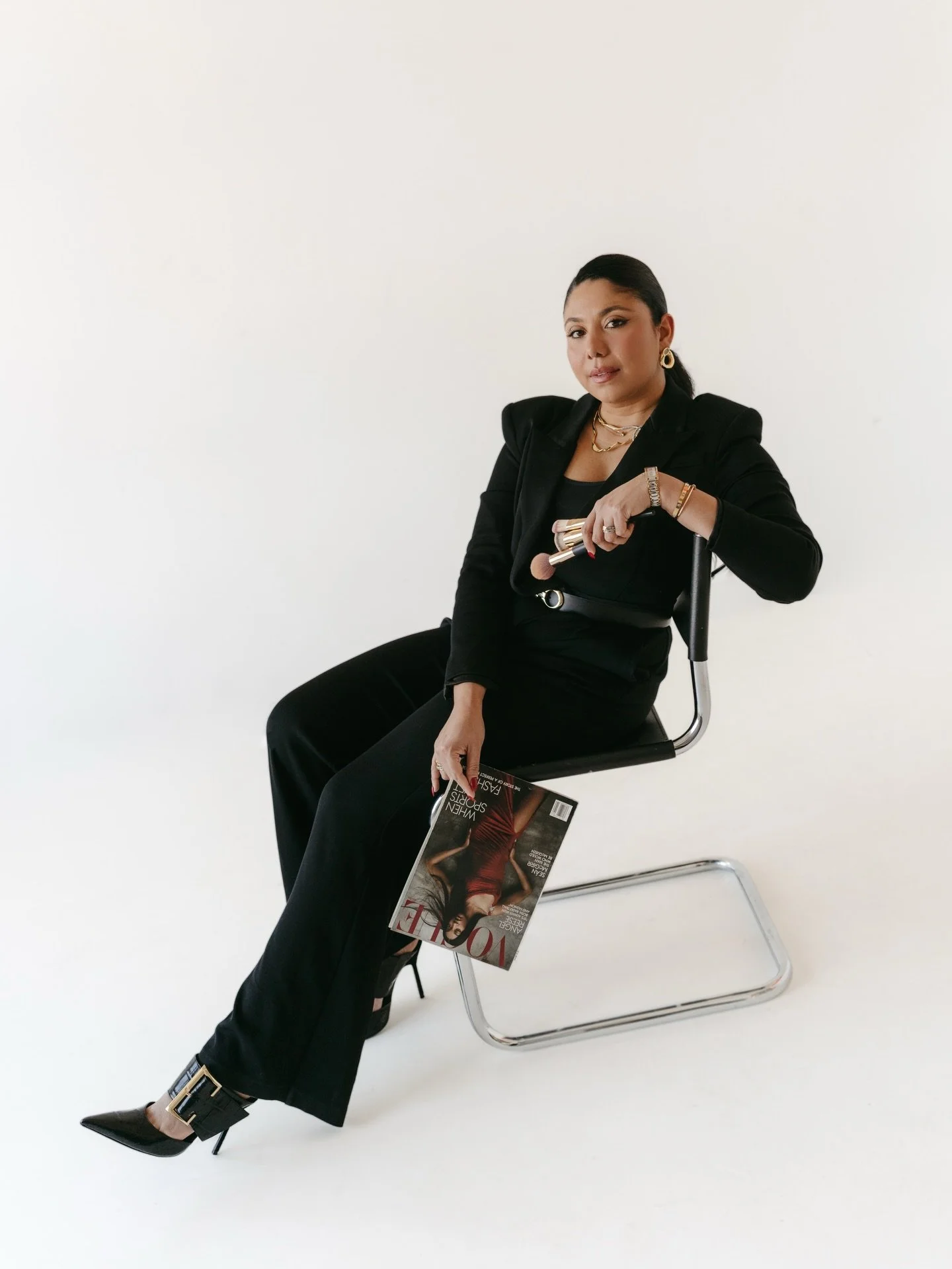 Your work deserves visuals that sell ✨
I help business owners elevate their brand through intentional photography.

📩 DM to book your branding session

Newerabybrunak.com