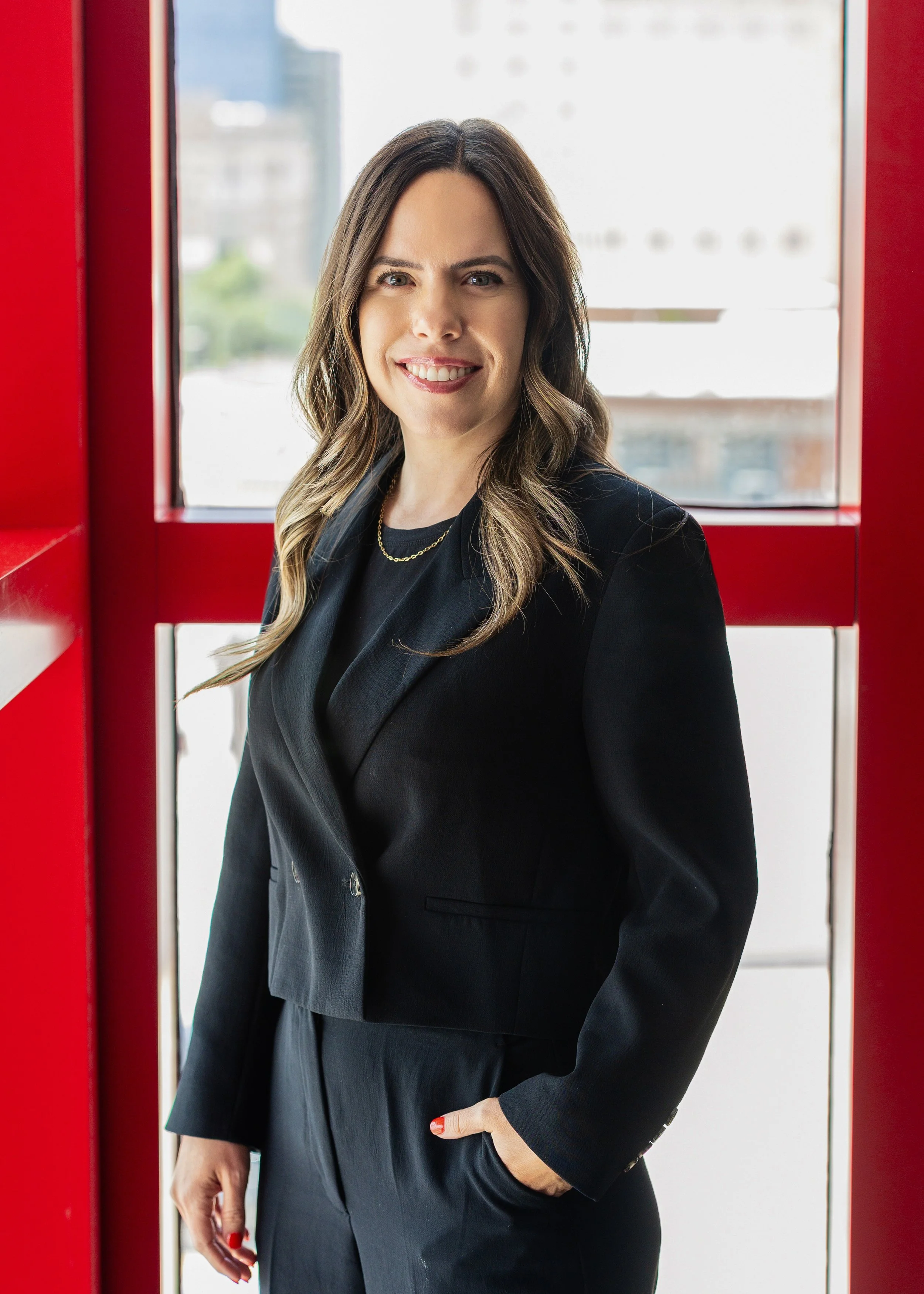 Megan C. Lee specializes in business and commercial litigation, insurance defense, personal injury, business transactions, labor and employment law, civil rights litigations, legal research and writing, and appellate practice and procedures.