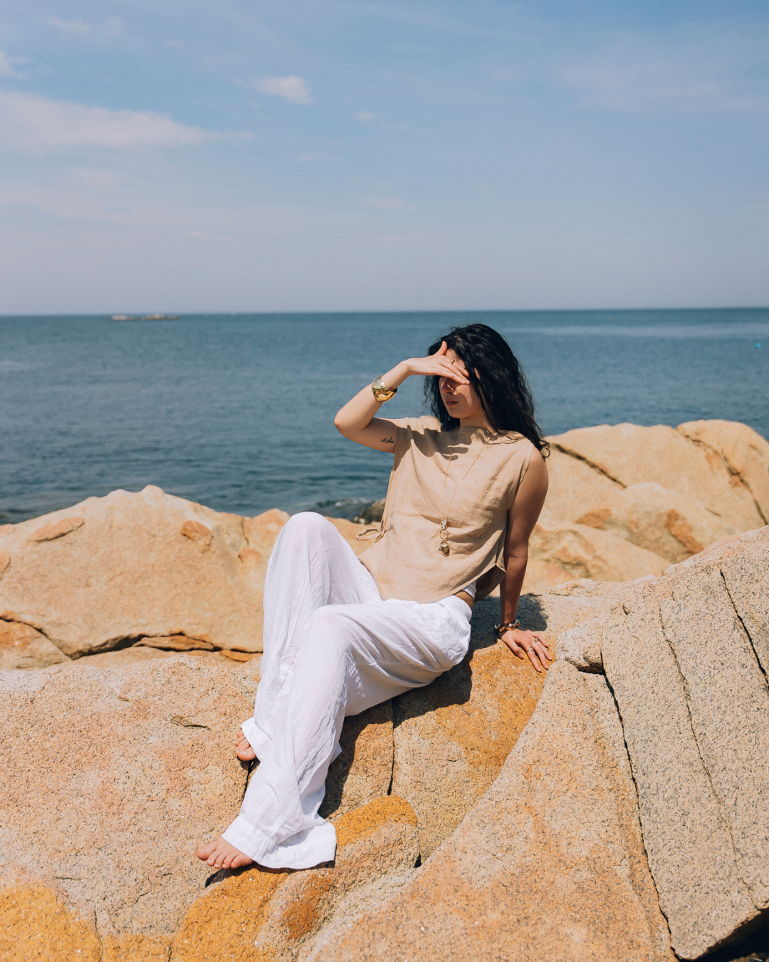 Breeze Top in Sand