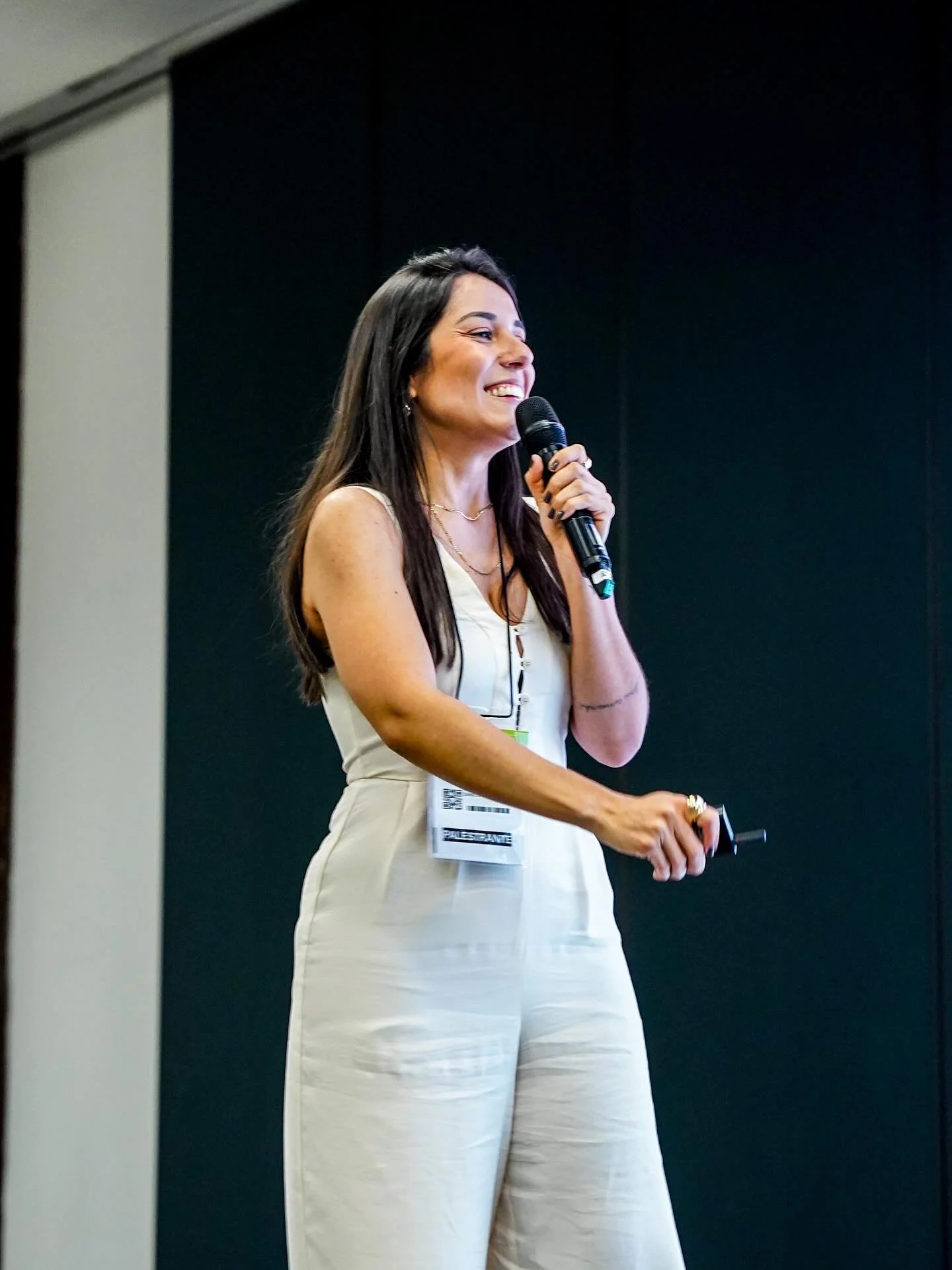 Fechando mais um ano de muito trabalho com essas fotos, que s&oacute; demonstram o quanto eu amo o que fa&ccedil;o!

Sou extremamente grata a todos os meus pacientes por confiarem em mim e totalmente realizada por poder ser agente de transforma&ccedi