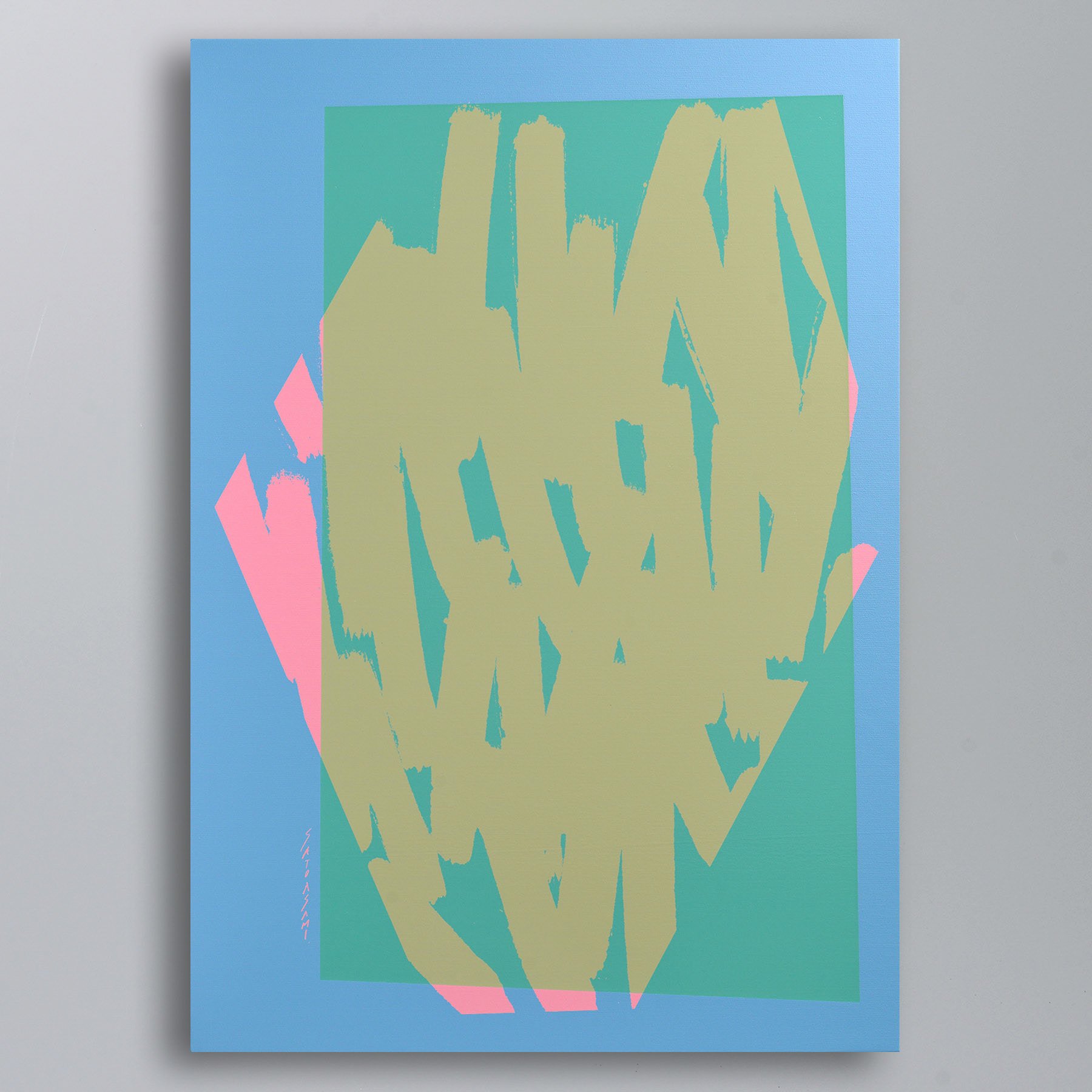 ブルーの縁取りに、黄緑の筆致とピンクが重なるグラフィカルな抽象画。キャンバス風マット仕上げ。Graphical abstract painting with blue borders, lime green strokes, and accents of pink. Matte canvas-like finish.