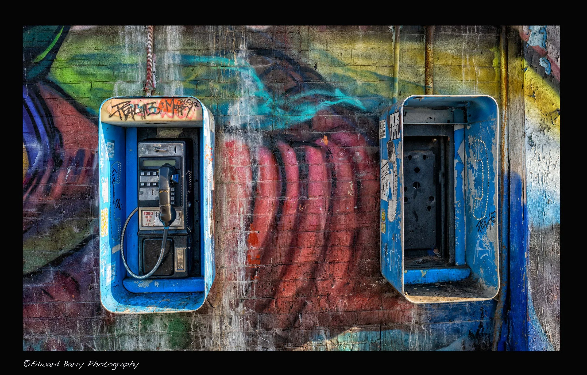 Phones & Grafitti.jpg