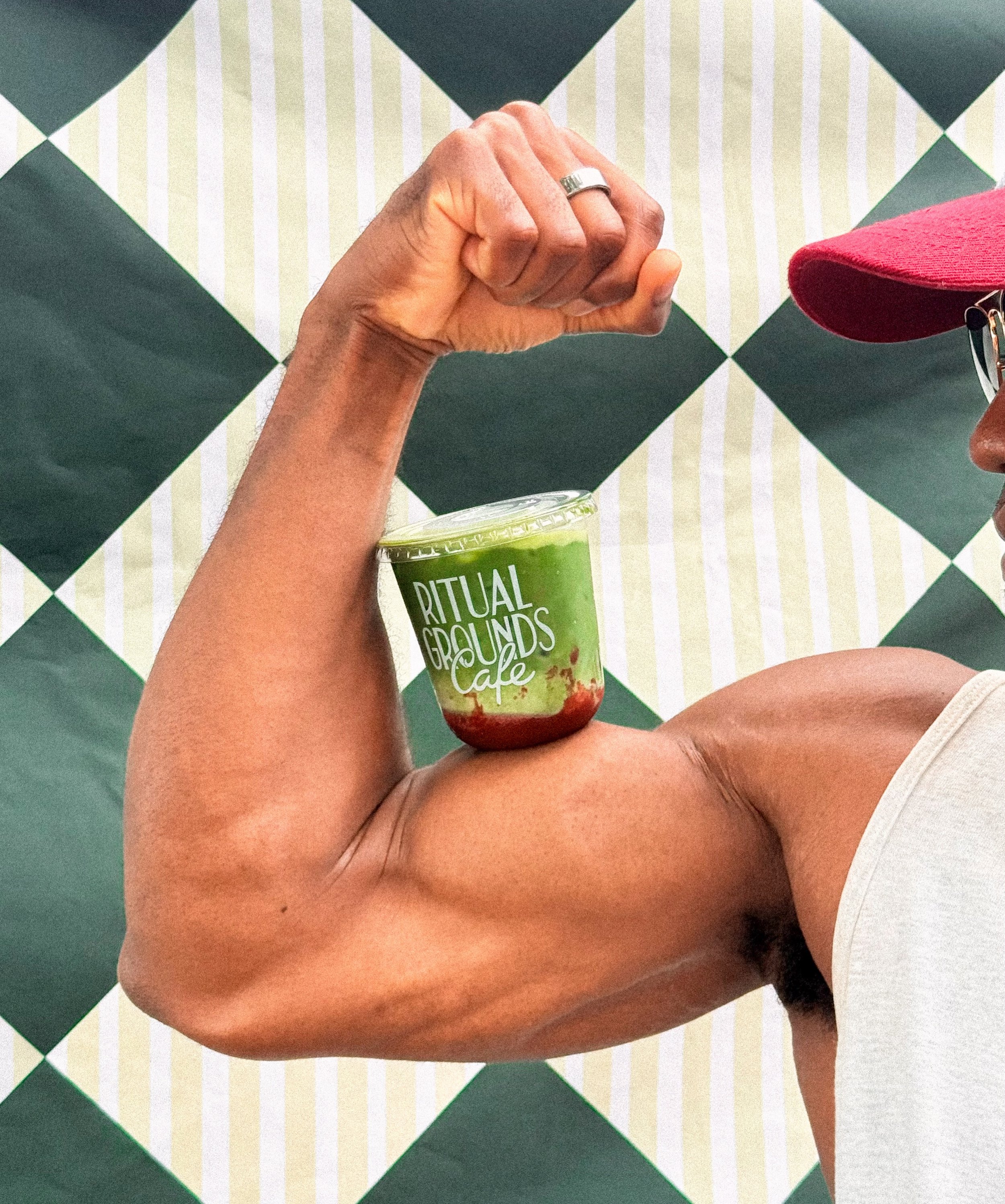 We got the matcha, @theclubtampabay has the muscle. 🙂&zwj;&harr;️💪 thanks to @noissueco for the cups that are bicep-proof. #coffee #matchalatte #matcha #stpetefitness #stpete