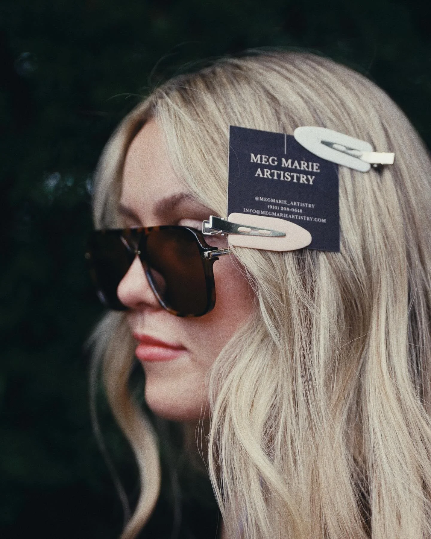 Sunlit strands, soft dimension, and a little business in the front (literally). My card&rsquo;s riding shotgun in case you&rsquo;re ready for your own blonde moment. 🤍
