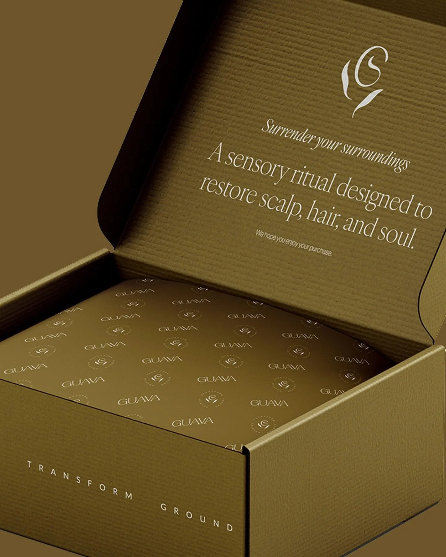 Every touchpoint at Guava has been considered and the packaging is no exception 🤍

Designed to feel like an extension of the space, each piece is grounded in soft neutrals, organic textures, and quiet detail. Nothing feels overworked or excessive &m