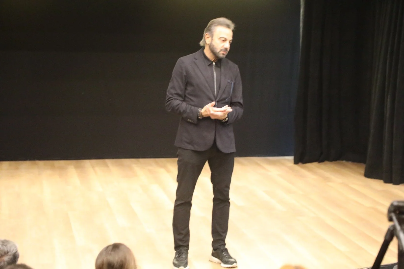 Sadri Alışık Kültür Merkezi Kıbrıs Akademi perdelerini açtı