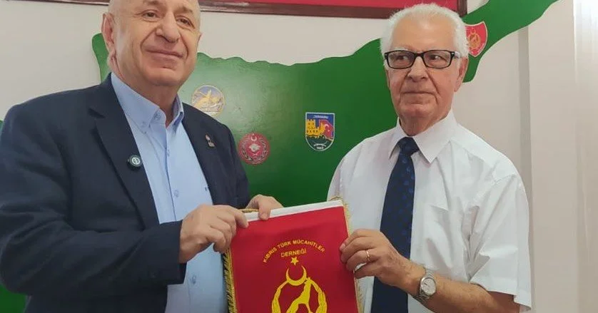 T&uuml;rkiye&rsquo;deki Zafer Partisi&rsquo;nin Kurucusu ve Genel Başkanı &Uuml;mit &Ouml;zdağ ve heyeti, Kıbrıs TMT M&uuml;cahitler Derneği&rsquo;ni ziyaret etti.https://www.feslikan.com/haberler/c8vhhe6rpx5wd9ohacbk85gka0tcm2