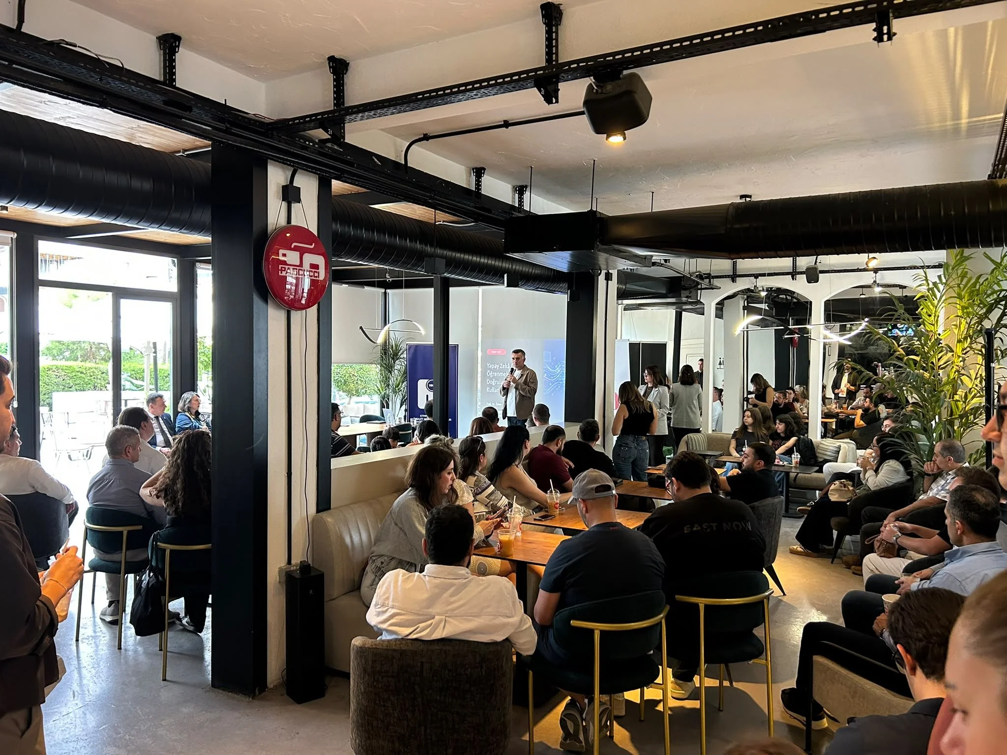 Lefkoşa’da yapay zekâ çağında öğrenmenin yolları konuşuldu