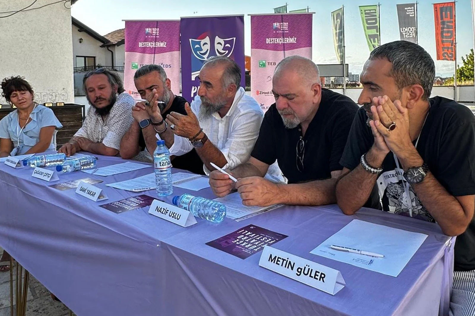 İskele Belediye Tiyatrosu ülkemizi Kosova’da temsil etti