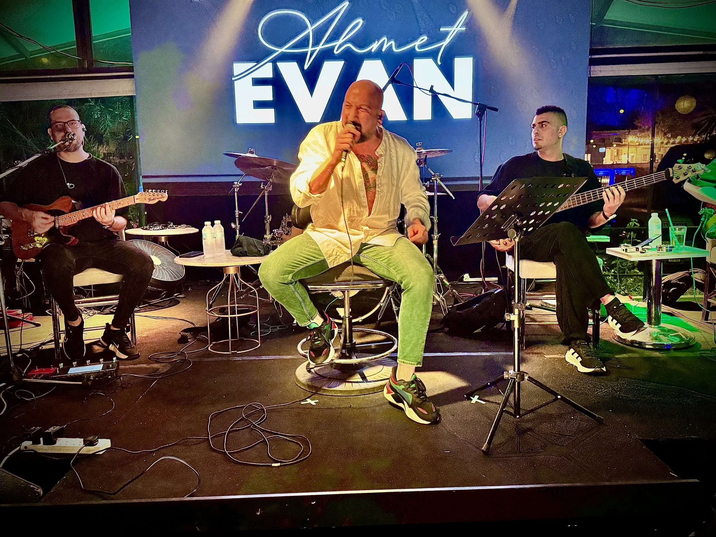 Ahmet Evan’dan Mod Cafe’de müzikal şölen
