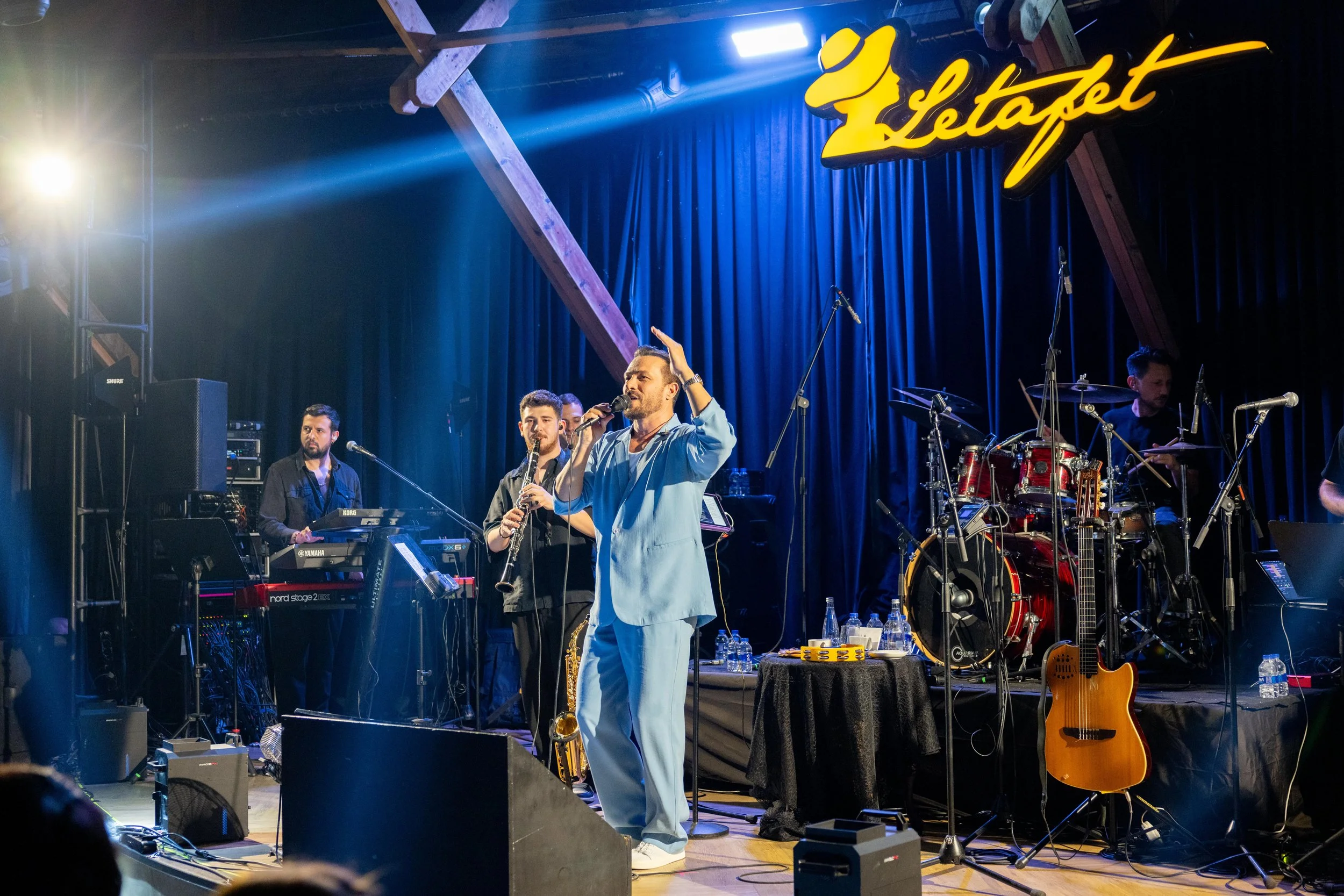 KKTC’nin 42. Kuruluş Yıldönümü Letafet sahnesinde coşkuyla kutlandı