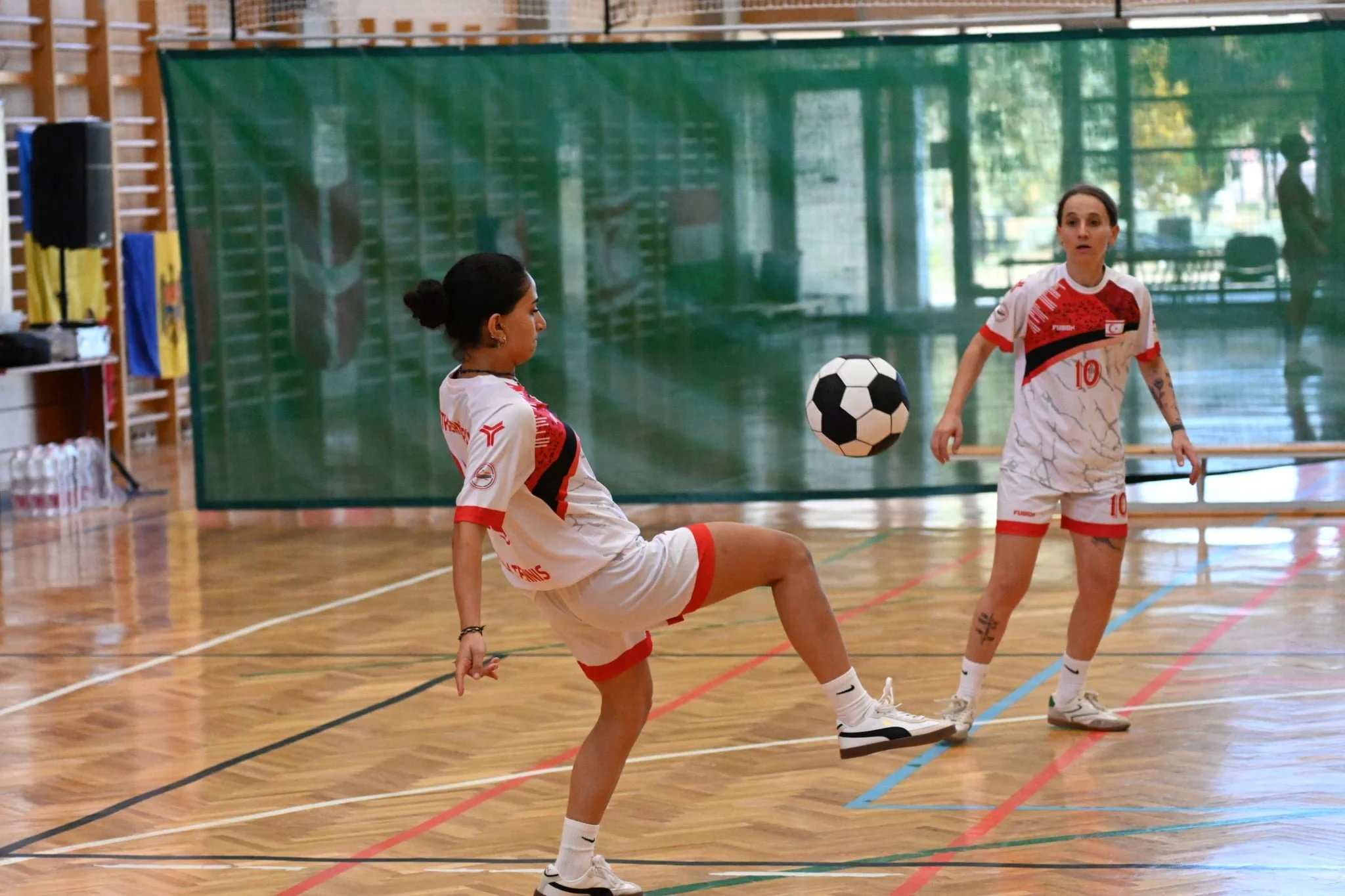 Futbol Tenisi’nde mücadele başladı…Kadınlarda ikililerde Avrupa üçüncülüğü