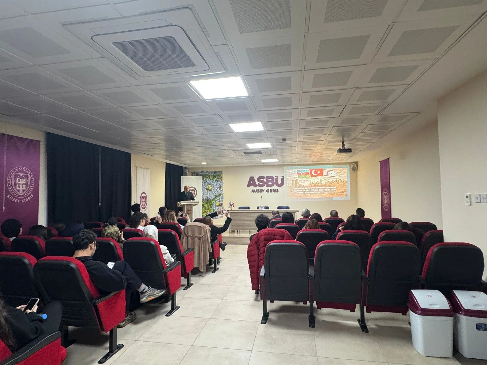 "Azerbaycan İstiklal Şairi Ahmed Cevad ile Mehmet Akif Ersoy ve Kıbrıs'ta İstiklal Marşı" konulu konferans yapıldı