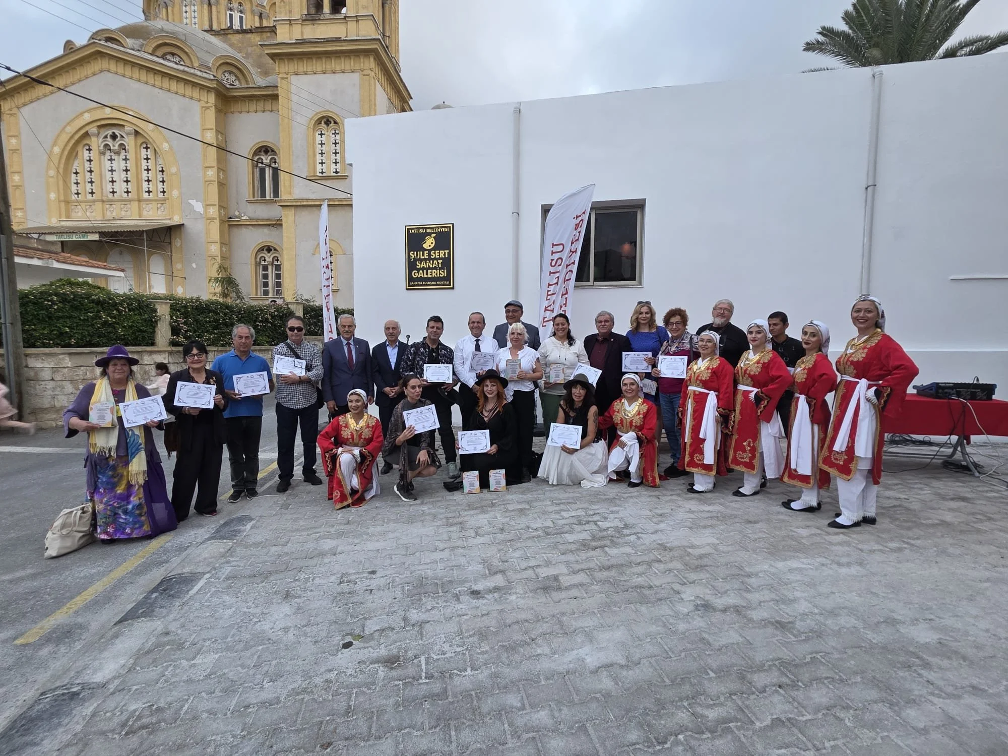 Tatlısu Belediyesi Şule Sert Sanat Galerisi açıldı