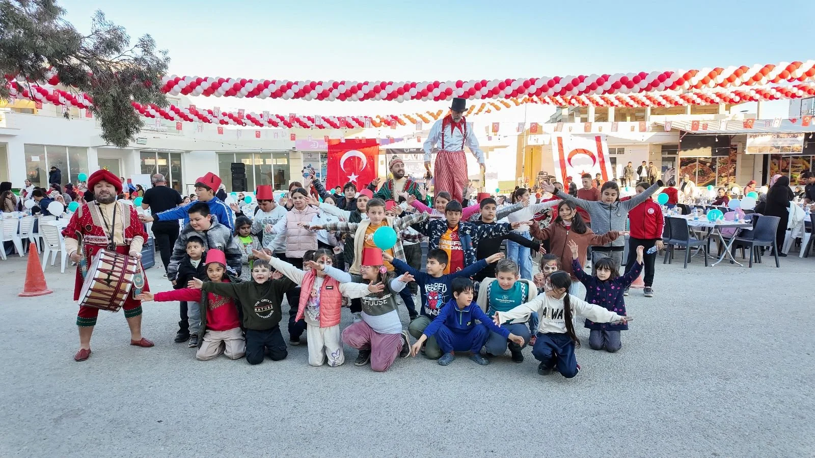 Kıbrıs Muhit Vakfı, “Kurumsal Çocuk ve Aile İftar” programı düzenledi