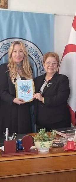 Özgür Hizmet Derneği'nden Kadın Sığınma Evi ile Akçiçek Hastanesi'ne bağış