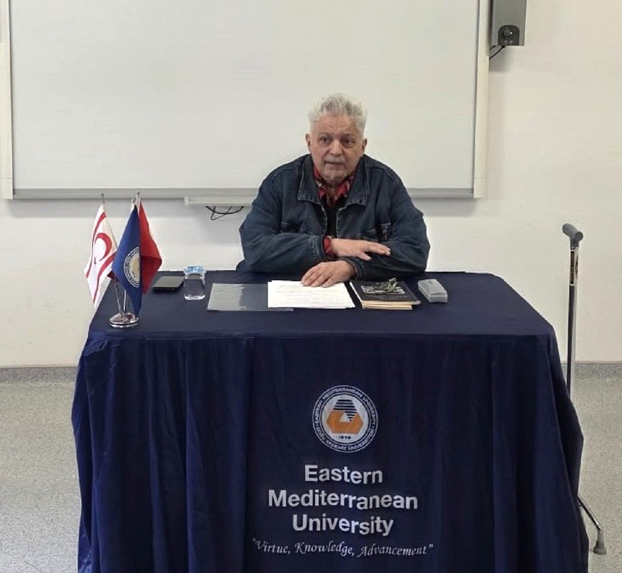 DAÜ’de “Kıbrıslı Türk şair ve yazarların Türkçeye bakışı” konferansı düzenlendi